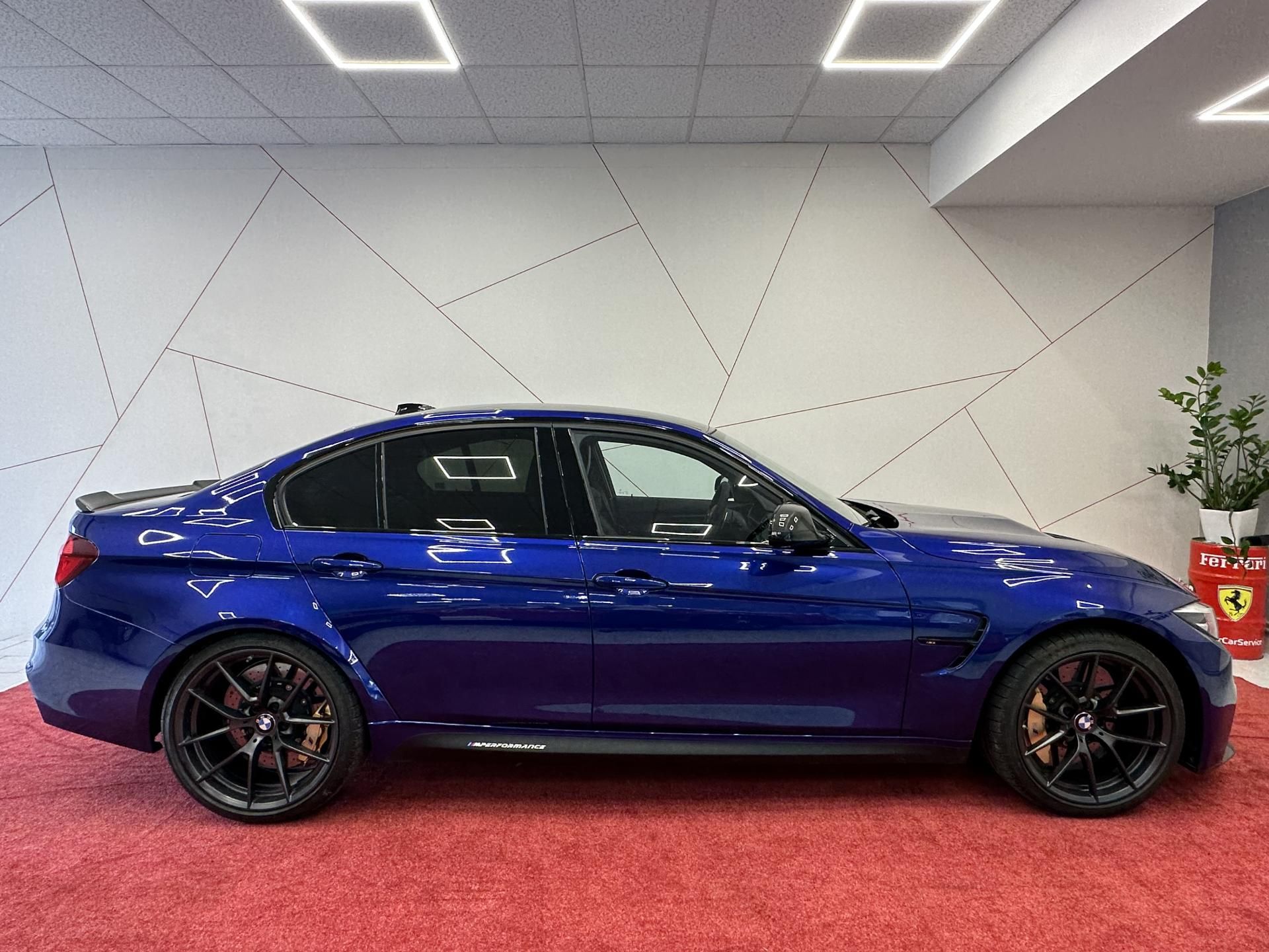 BMW M3, CS*HUD*KARBON. BRZDY*1.MAJITEL - fotka 5