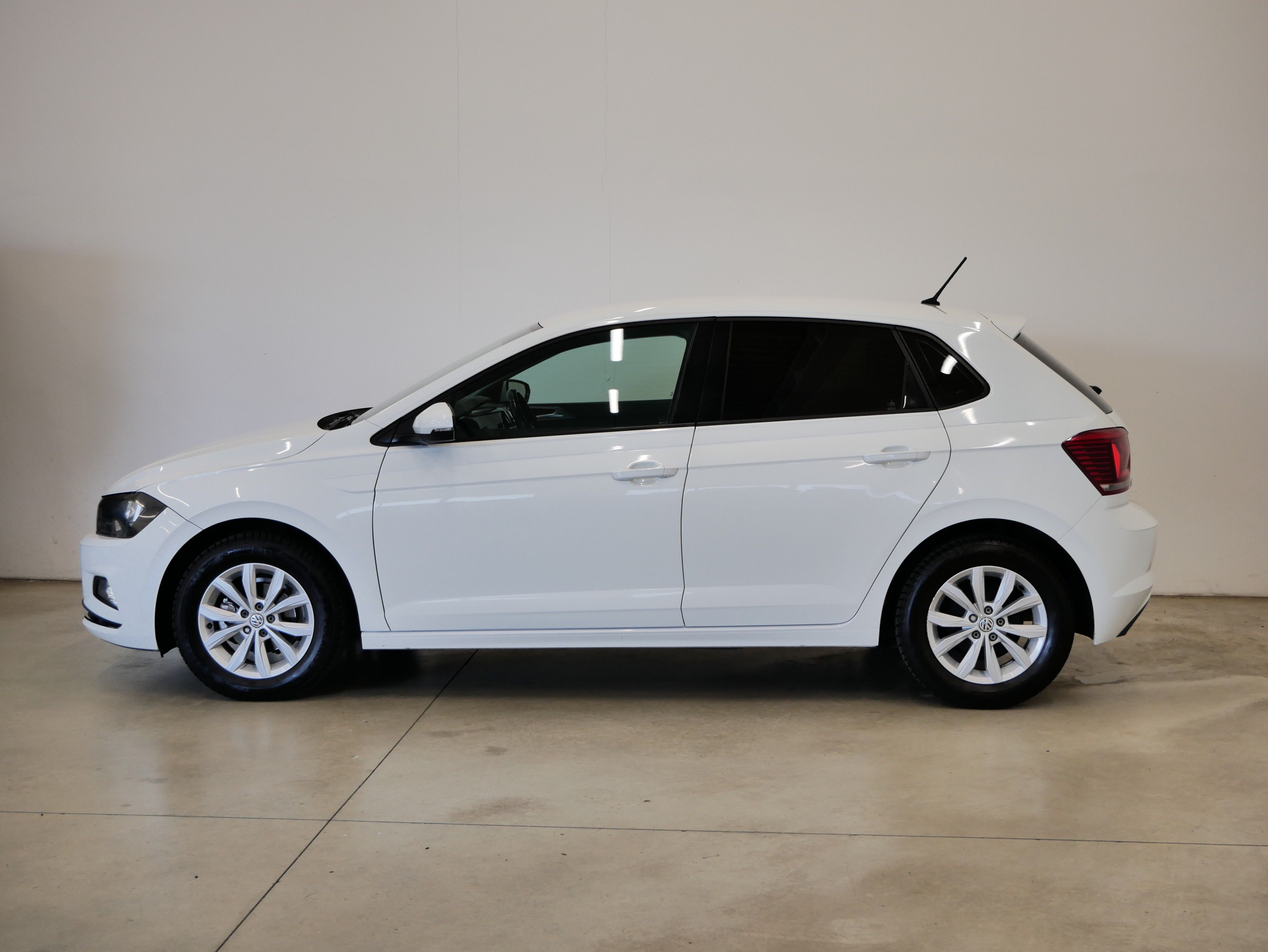 Volkswagen Polo, 1.0TSI 70kW HIGHLINE - fotka 3
