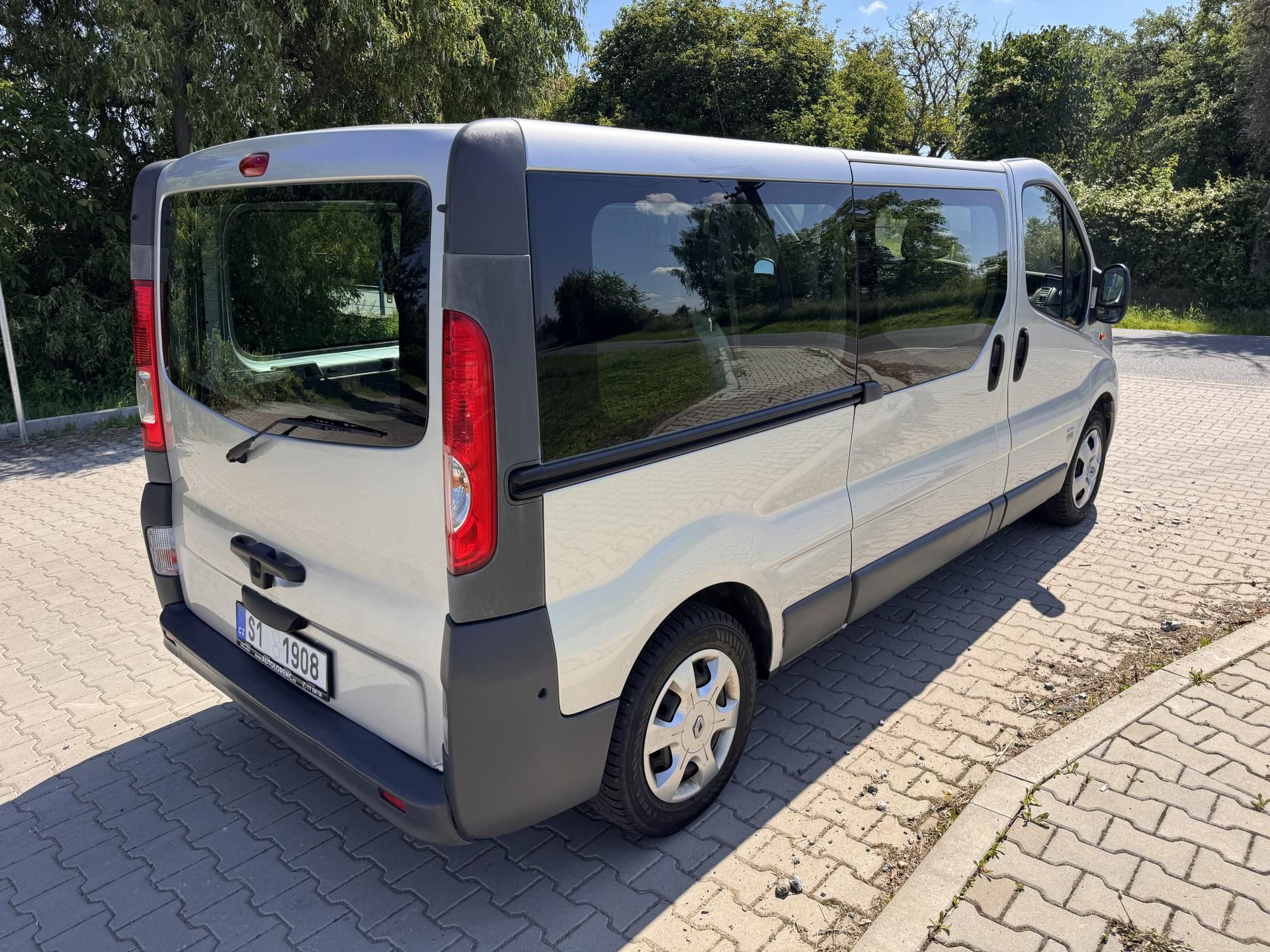 Opel Vivaro, 2.0CDTI 84Kw L2 - 9.Mist - fotka 4