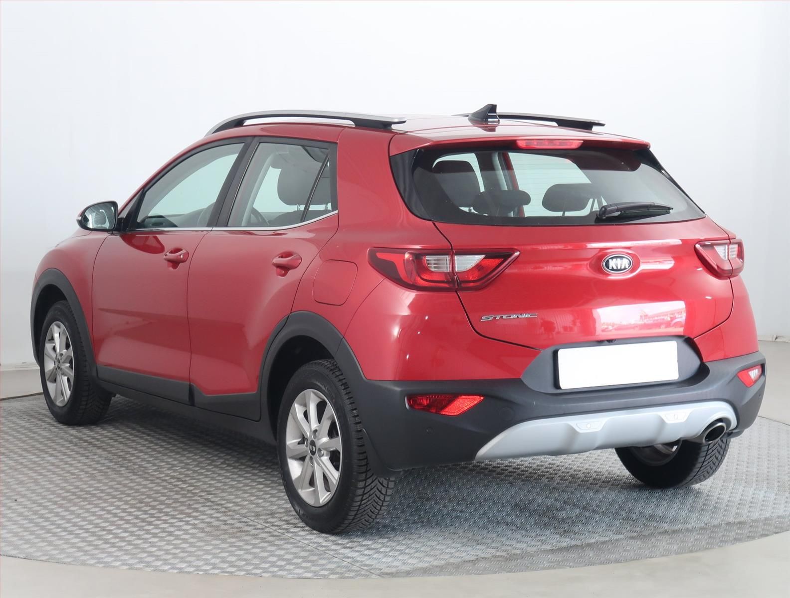 Kia Stonic, 1.4 CVVT, Serv.kniha, Navi - fotka 4