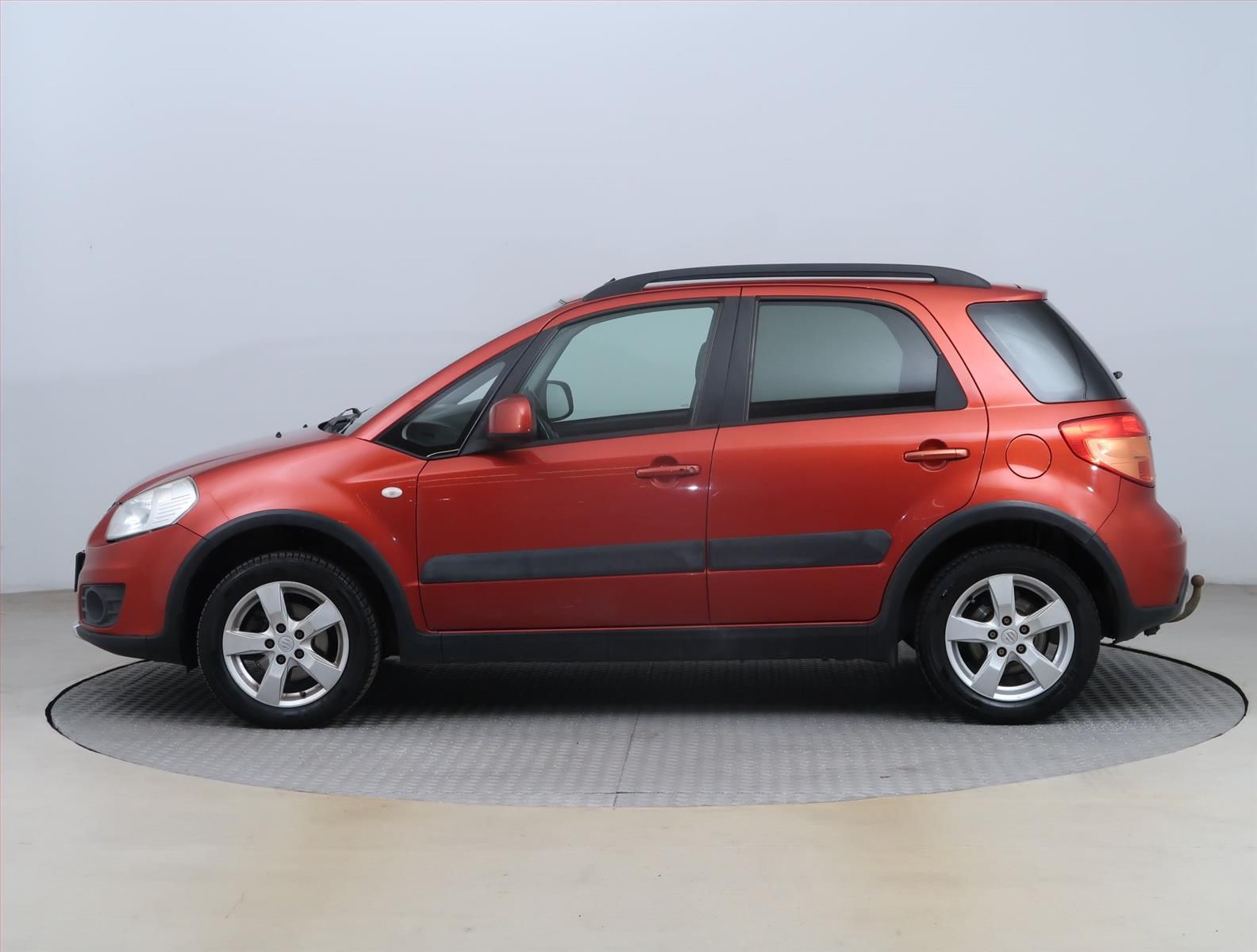 Suzuki SX4, 2.0 DDiS, Tažné - fotka 3