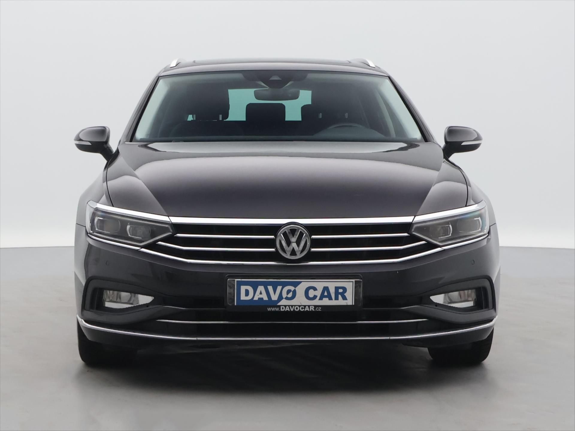 Volkswagen Passat, 2,0 TDI 110kW DSG Elegance - fotka 2