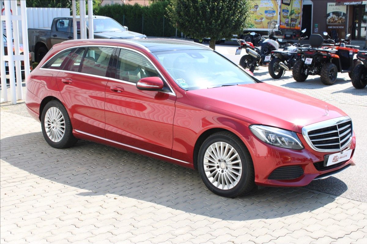 Mercedes-Benz Třídy C, 2,1 CDi Exclusive, PANORAMA - fotka 2