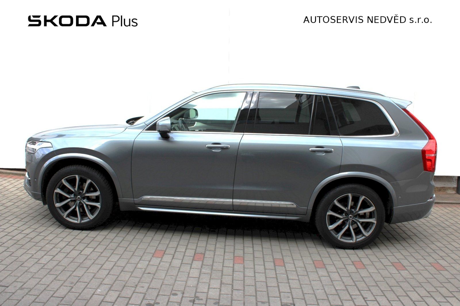 Volvo XC90, 2,0TD/173kW 4x4 , 8 AT Inscrip - fotka 3