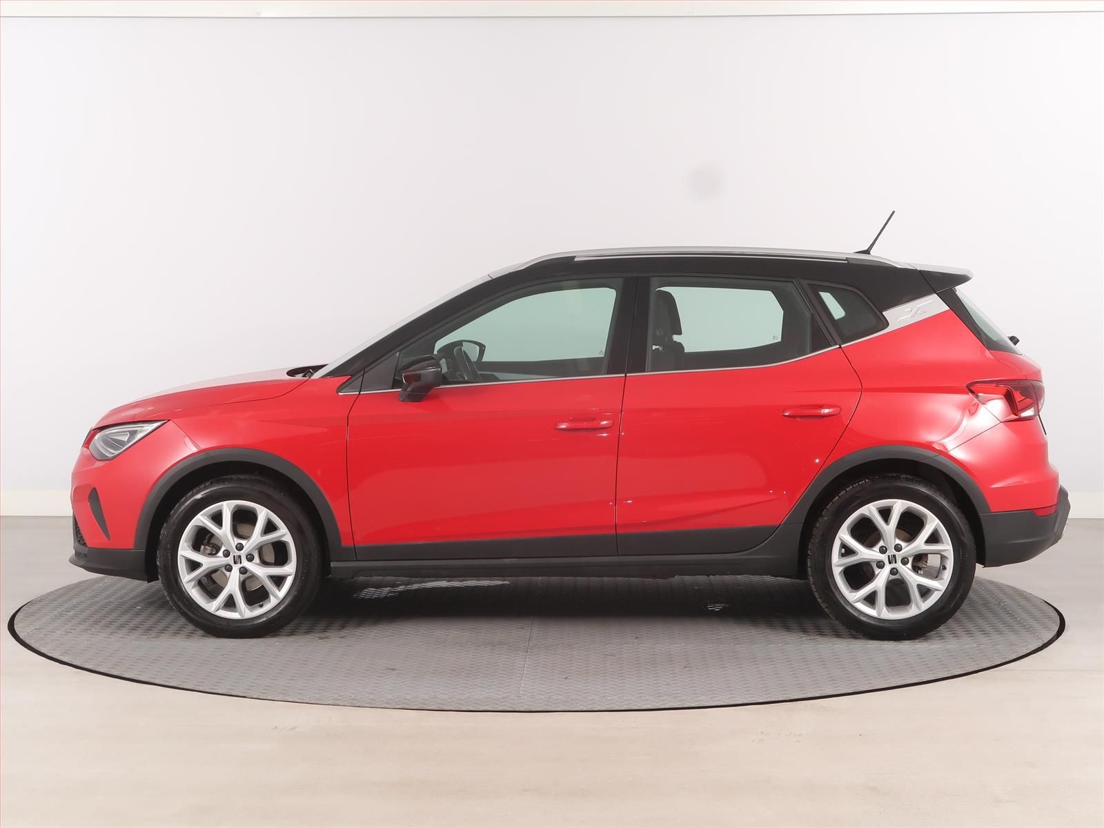 Seat Arona, 1.0 TSI, FR, Serv.kniha, Navi - fotka 3