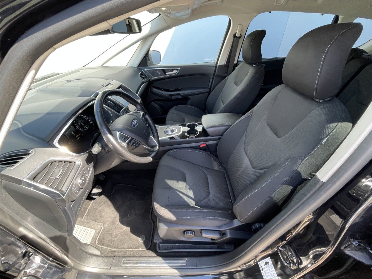 Ford S-MAX, 2,0 EcoBlue AWD A8 Titanium TZ - fotka 4