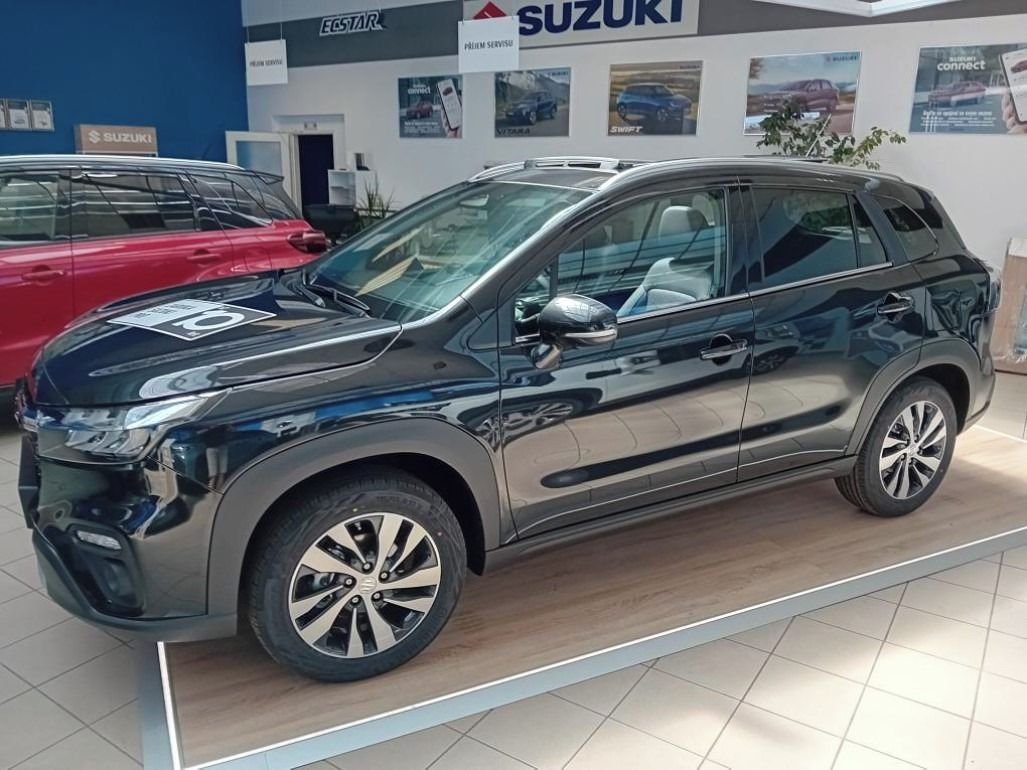 Suzuki S-Cross, 1,4 Elegance Panorama 4x4 AT - fotka 2
