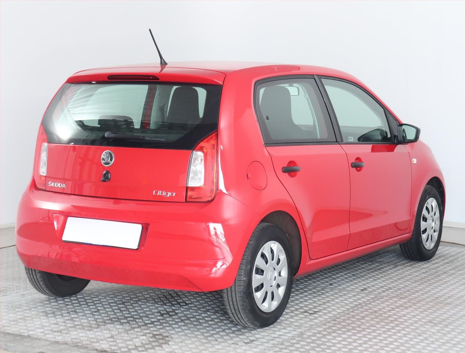 Škoda Citigo, 1.0 MPI, Klima, El. okna - fotka 5