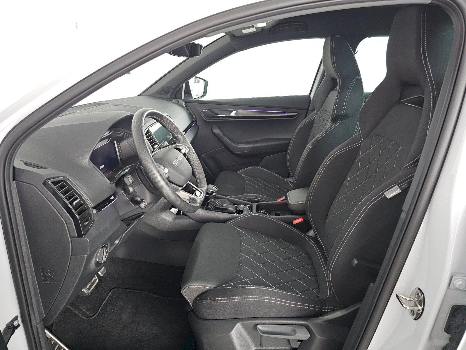 Škoda Karoq, 1.5TSi 110kW DSG SPORTLINE TAŽ - fotka 6