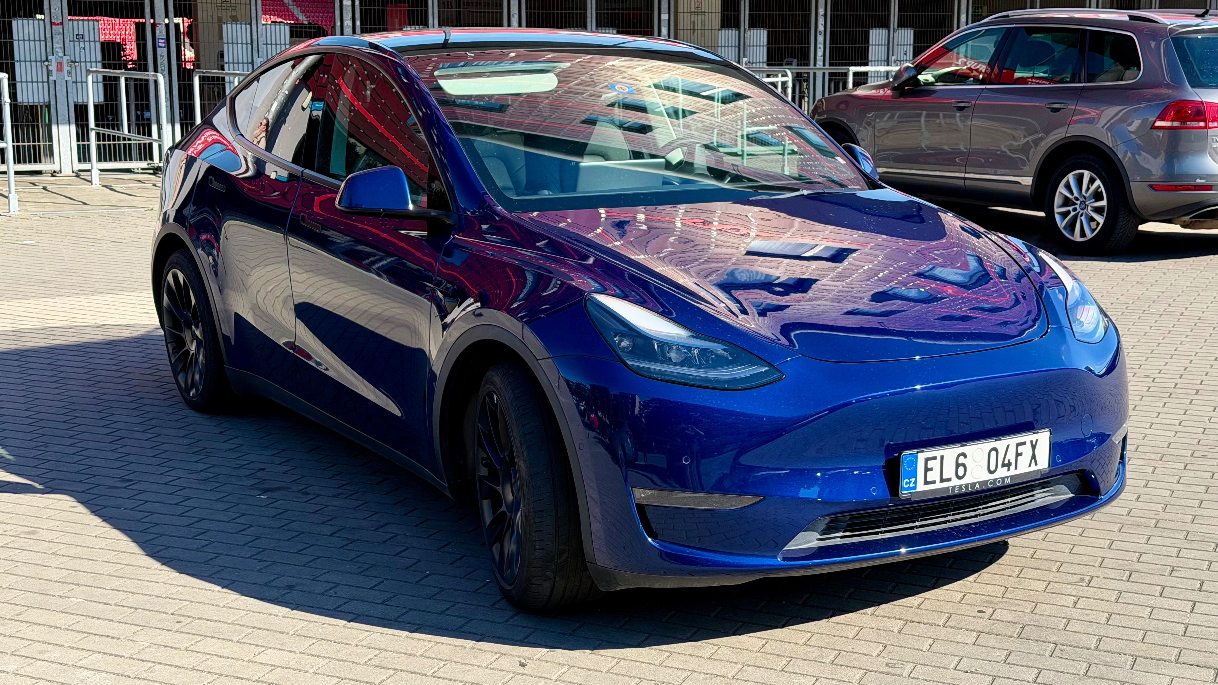 Tesla Model Y, Tesla Model Y Long Range Dual - fotka 4