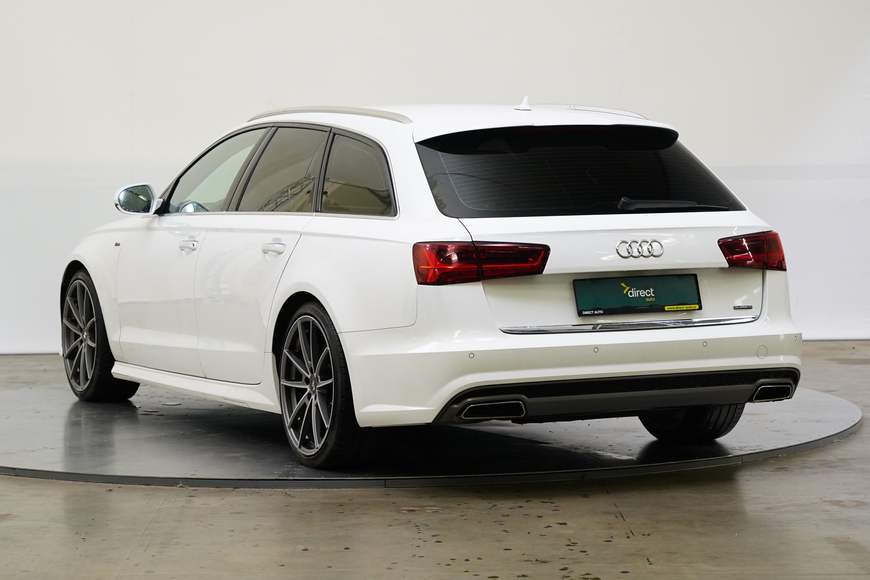 Audi A6, 3.0 TDI V6 200 kW quattro - fotka 4