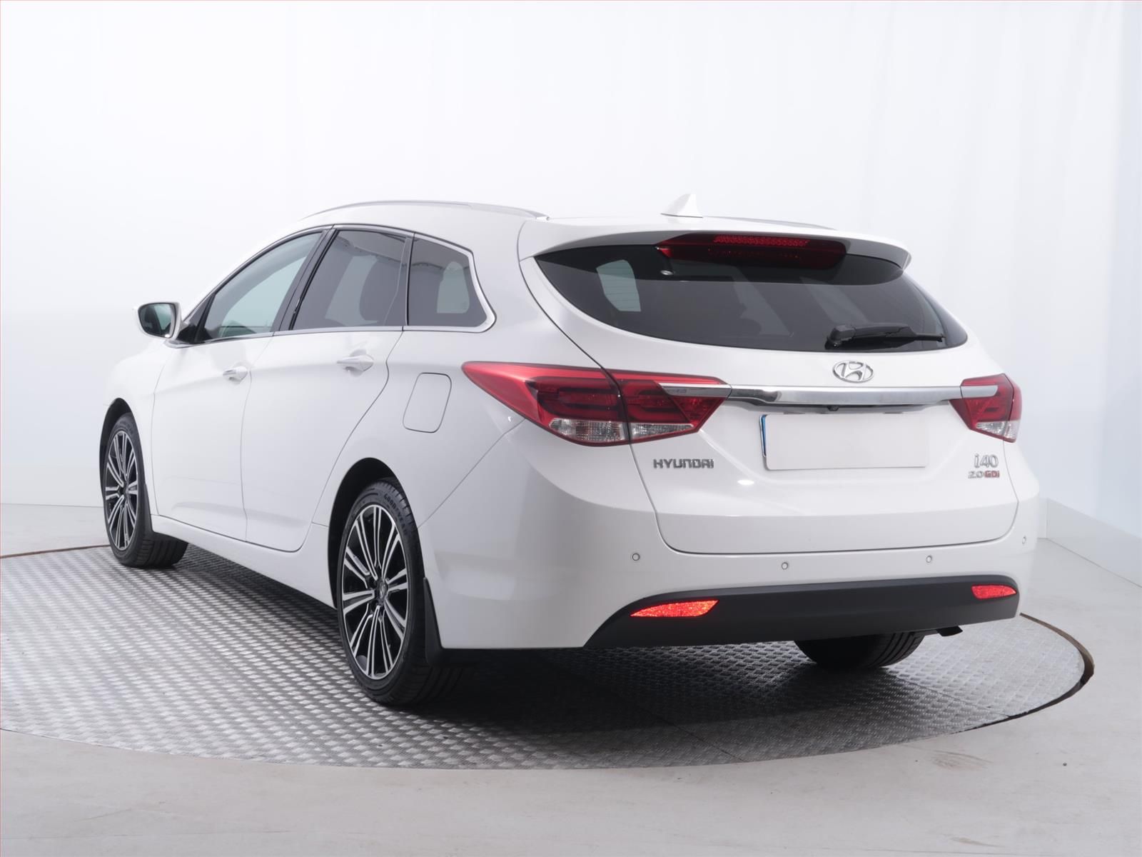 Hyundai i40, 2.0 GDI, Serv.kniha, Navi - fotka 4