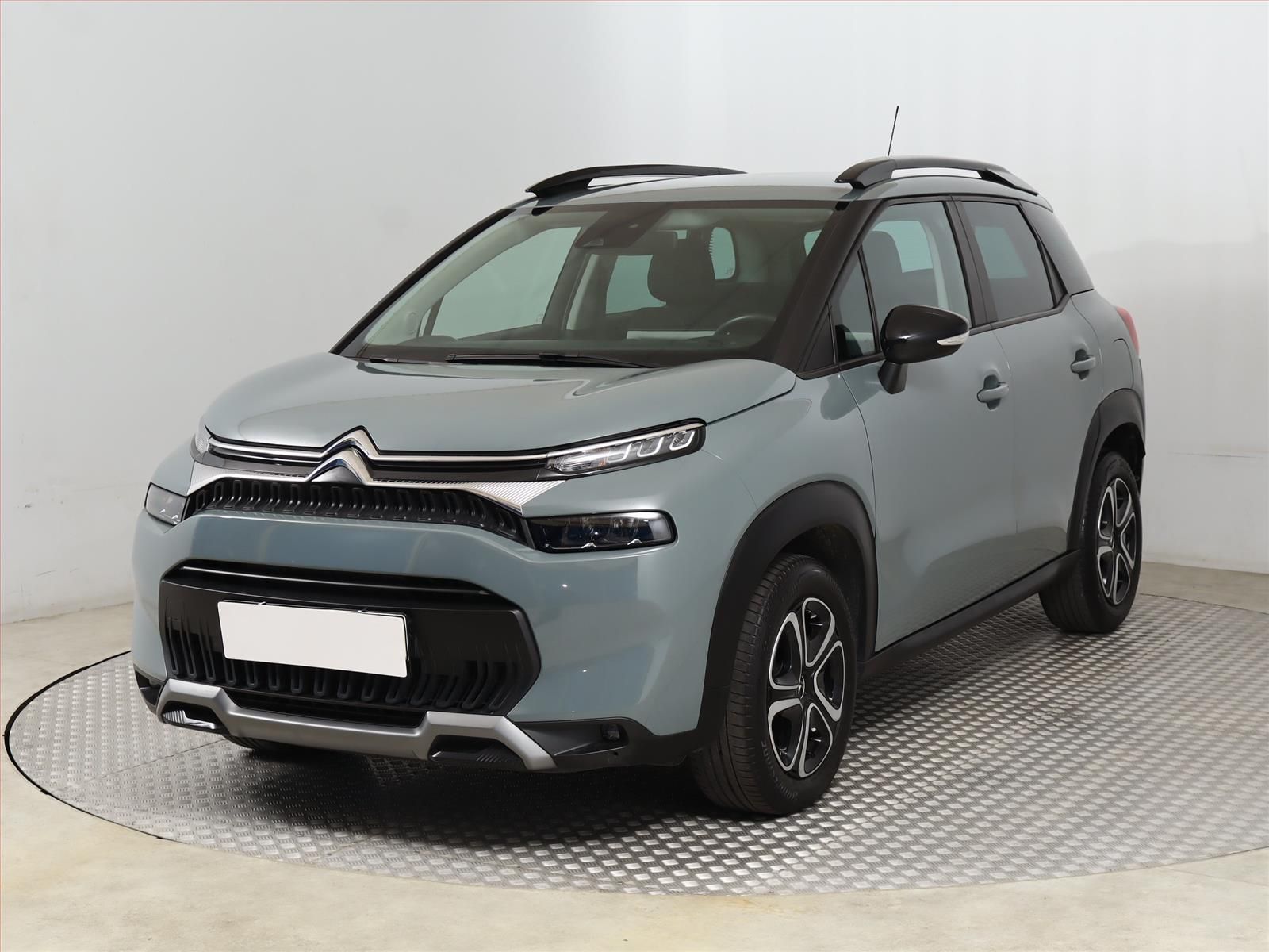 Citroën C3 Aircross, 1.2 PureTech, Feel, ČR,1.maj - fotka 2
