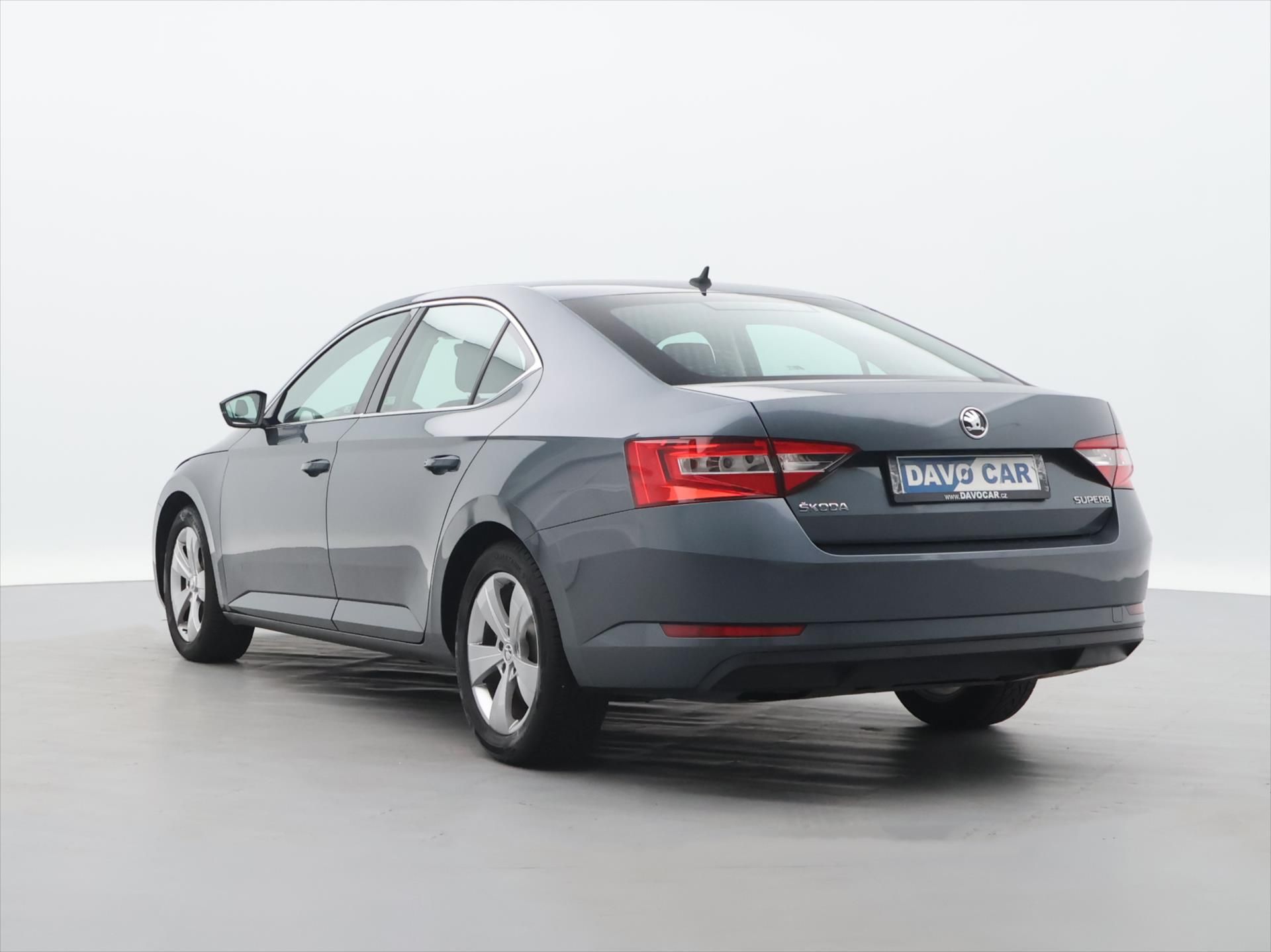 Škoda Superb, 2,0 TDI 110kW Ambition DPH CZ - fotka 5