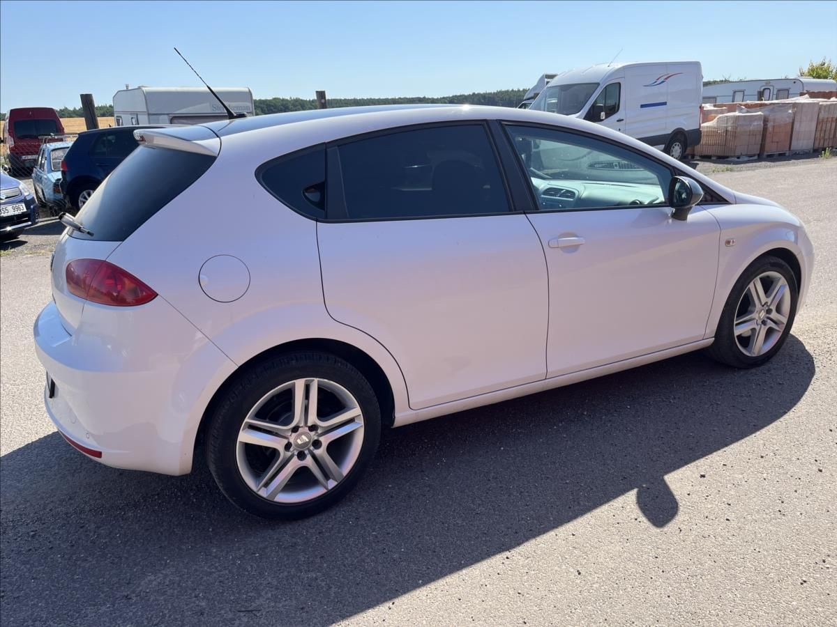 Seat Leon, 2,0 TDi SERVIS ROZVODY KLIMA - fotka 5
