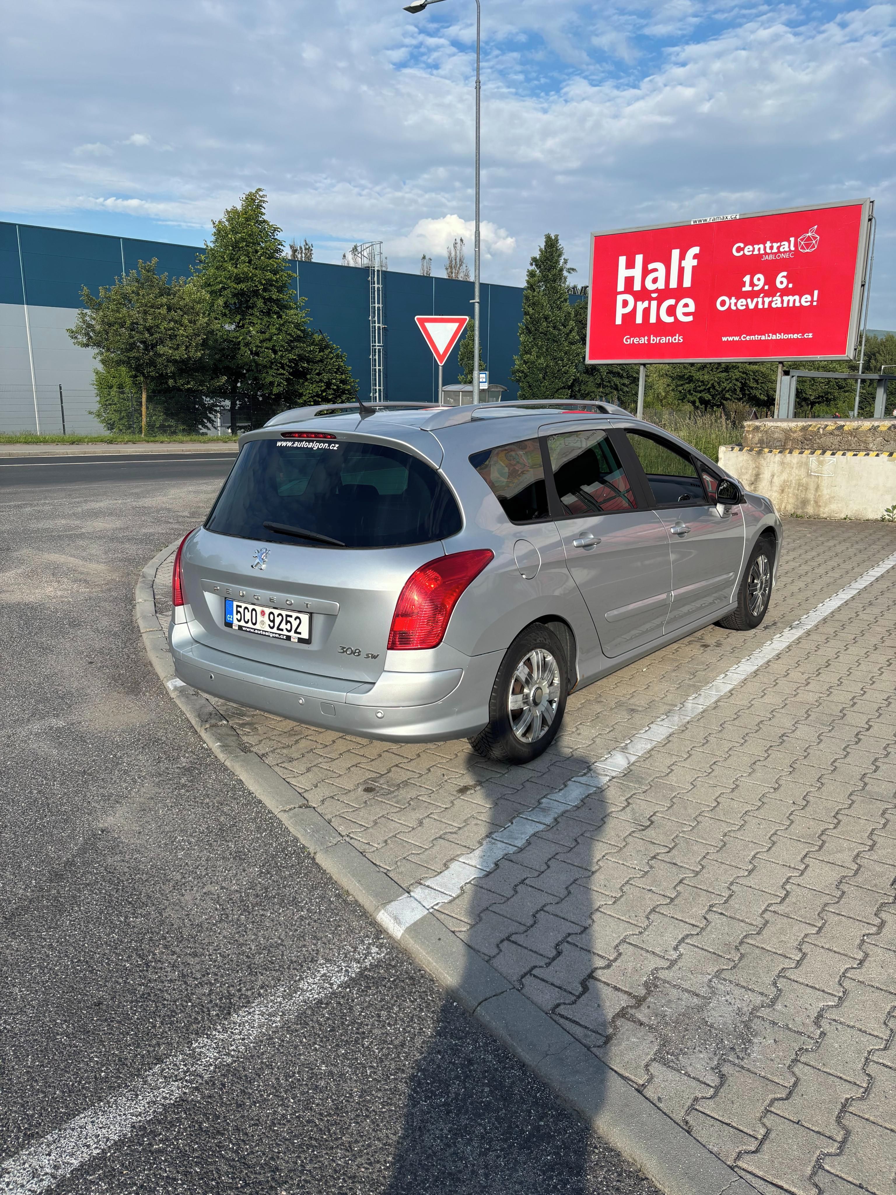 Peugeot 308, Peugeot 308, vhodný k opravě
