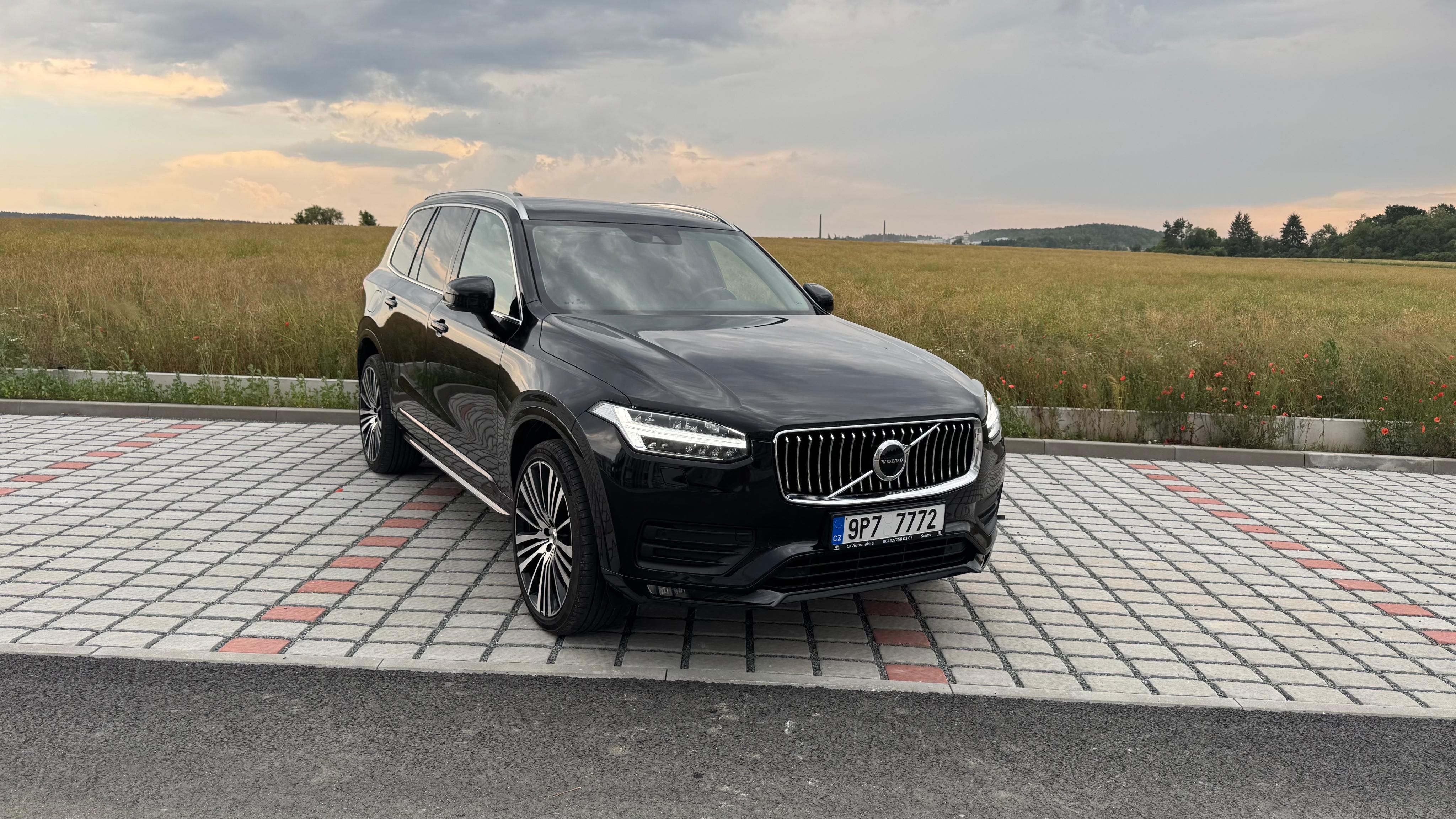 Volvo XC90, MomentumPro, Mild-Hybrid, AWD