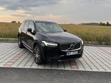 MomentumPro, Mild-Hybrid, AWD