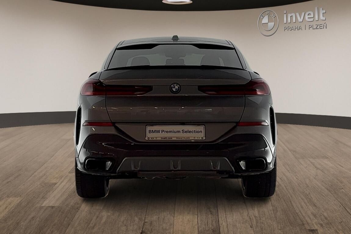 BMW X6, xDrive40d - fotka 4