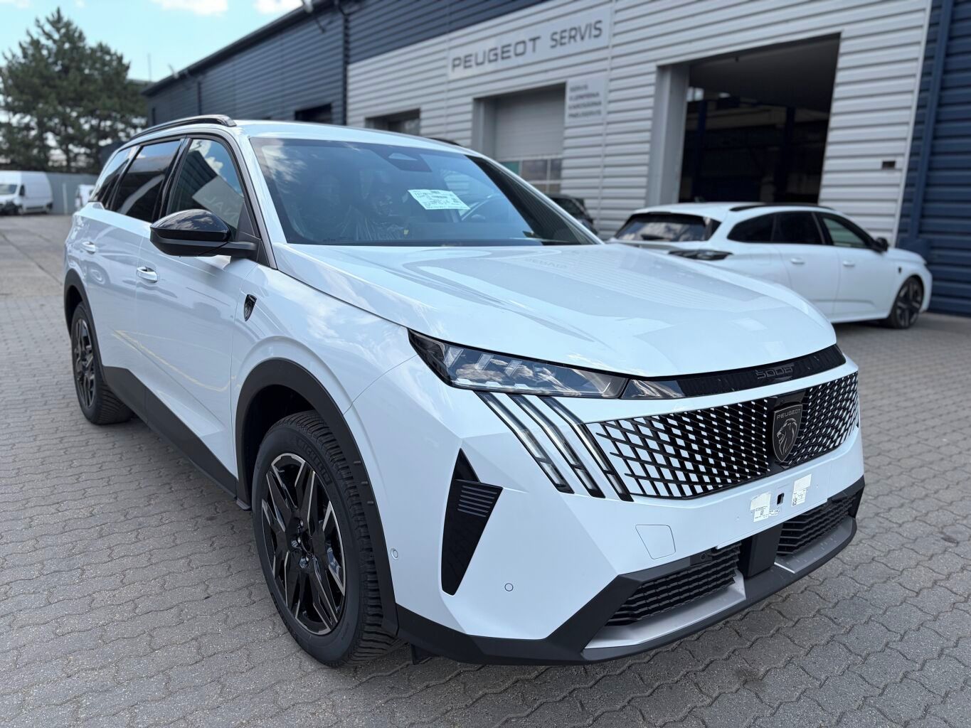 Peugeot 5008, GT Hybrid 145 e-DCS6- - KAMERY