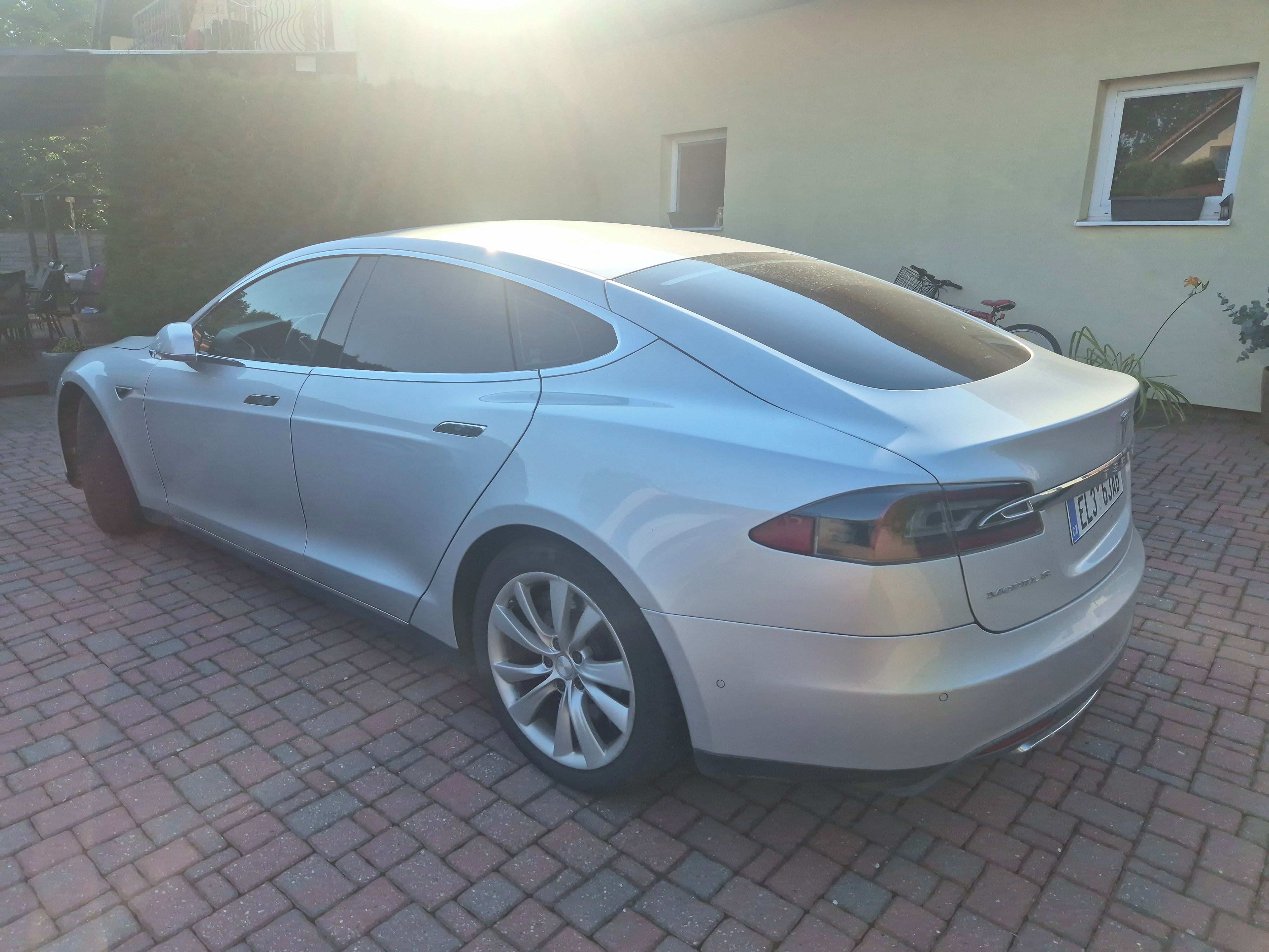 Tesla Model S, Tesla S 85D autopilot - fotka 3