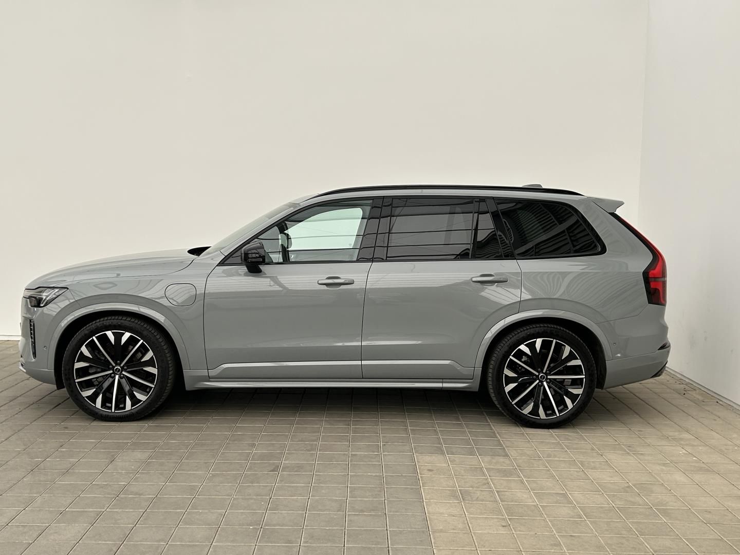 Volvo XC90, 2.0T8 AWD 335kW 4x4  ULTRA DAR - fotka 3