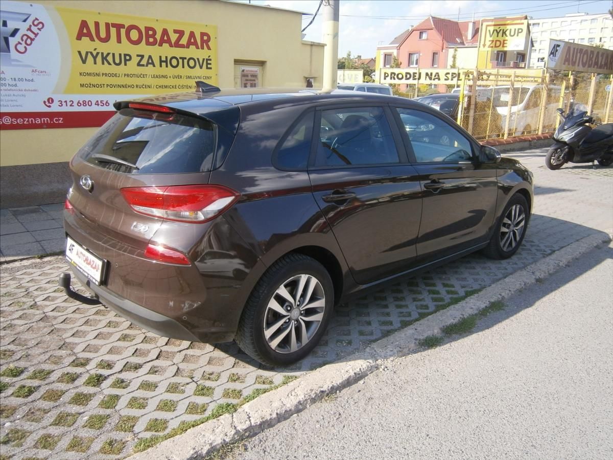Hyundai i30, 1,6 CRDI - fotka 6