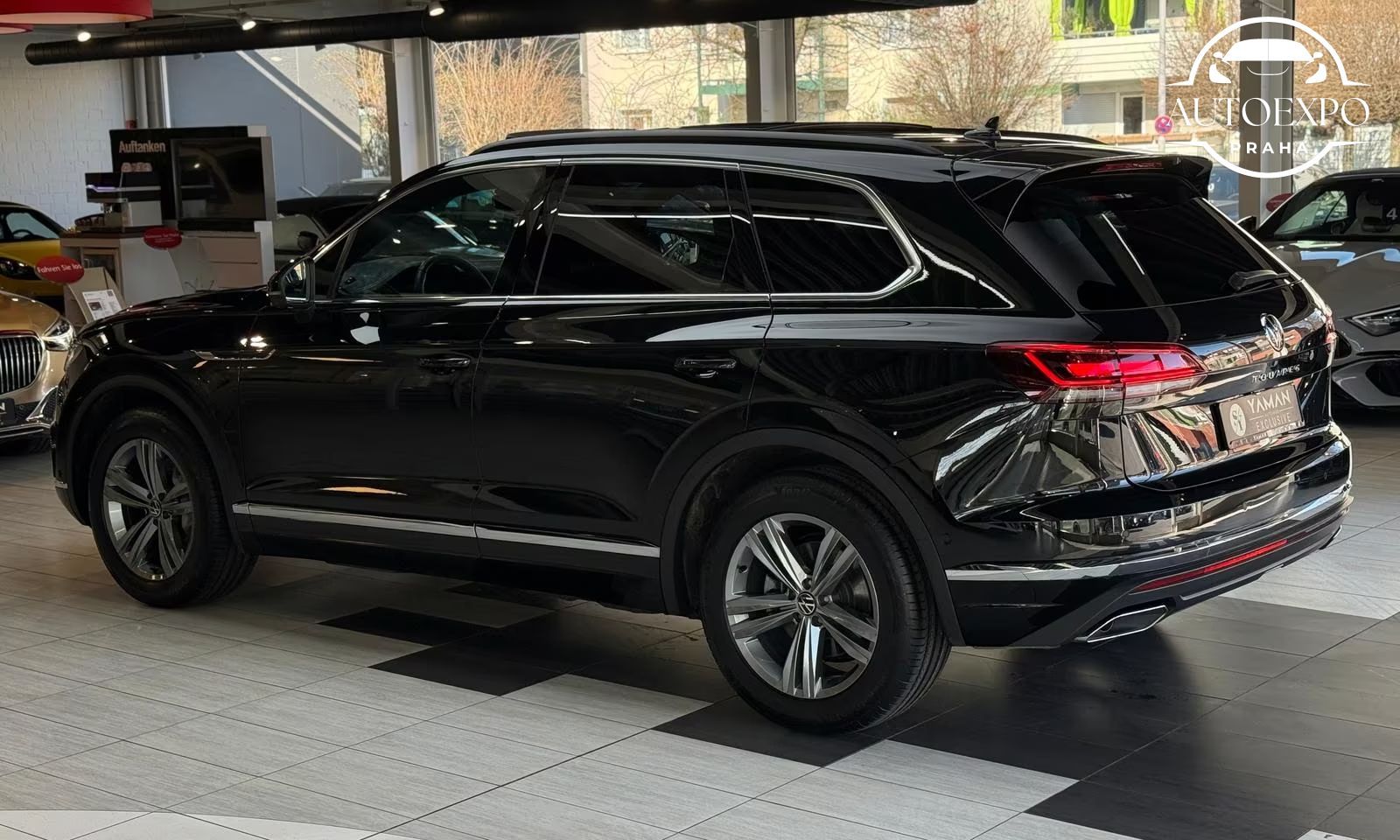 Volkswagen Touareg, Elegance 4Motion*Pano*Keyless - fotka 5