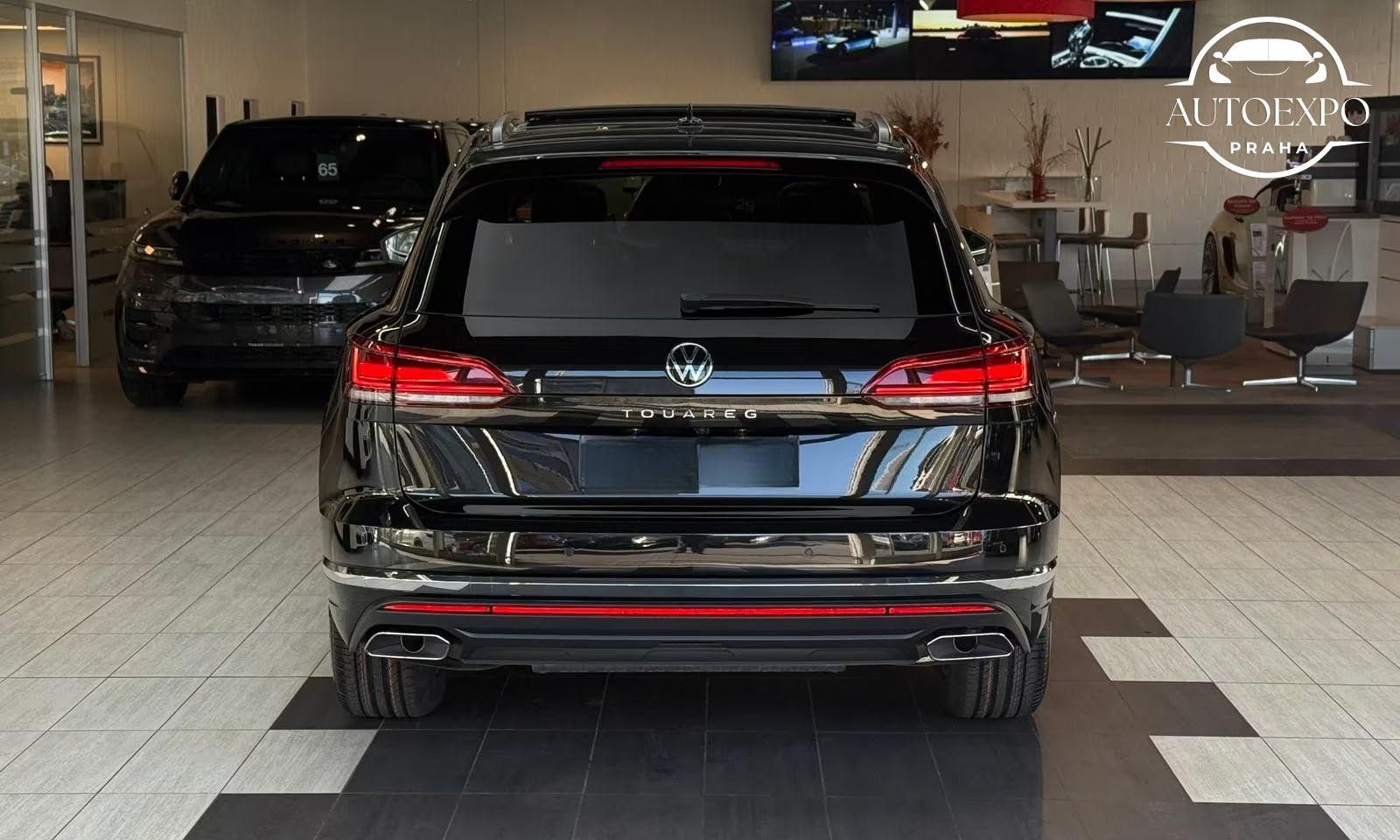 Volkswagen Touareg, Elegance 4Motion*Pano*Keyless - fotka 4