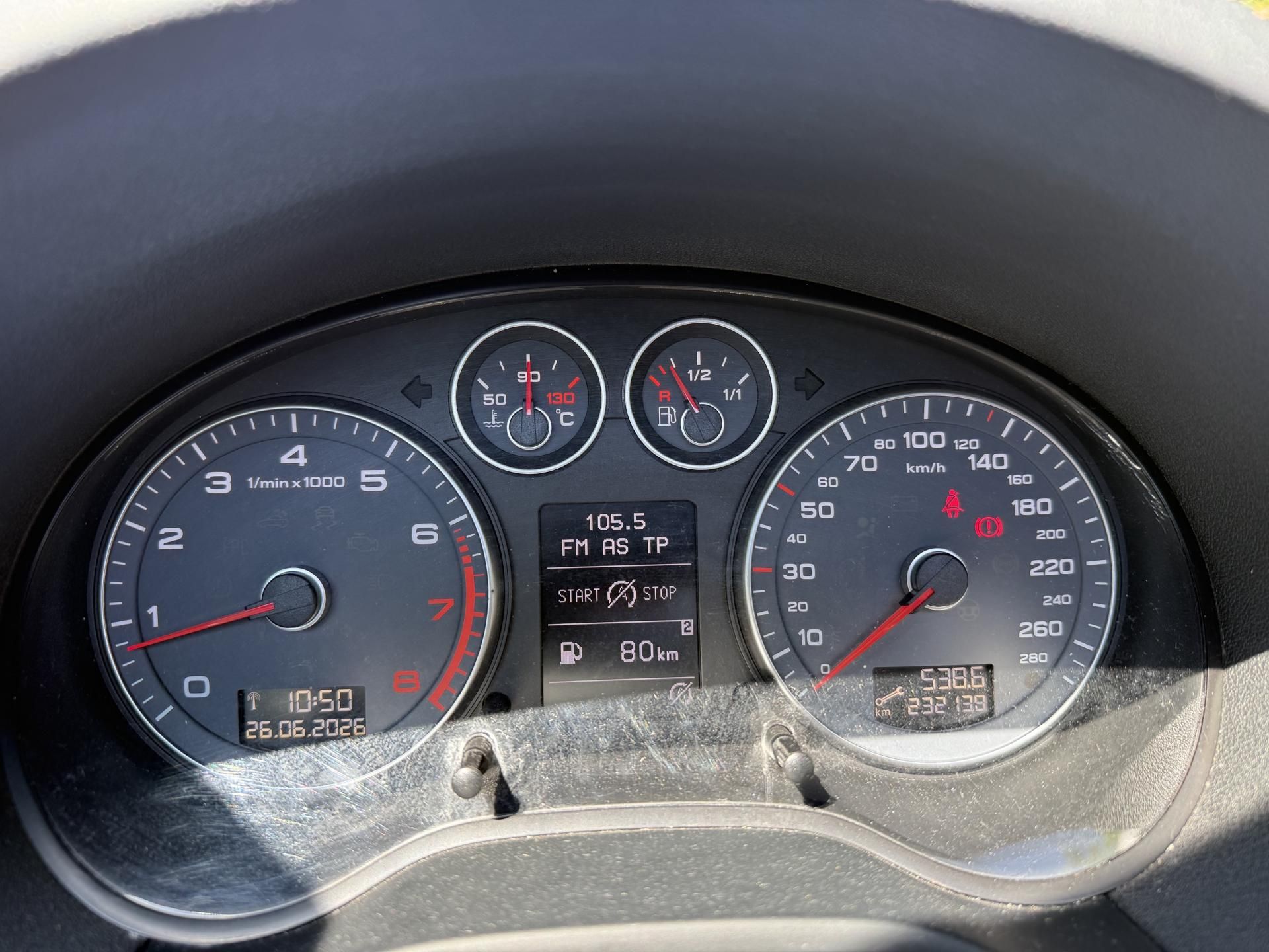Audi A3, 1.6i 77kW - fotka 5