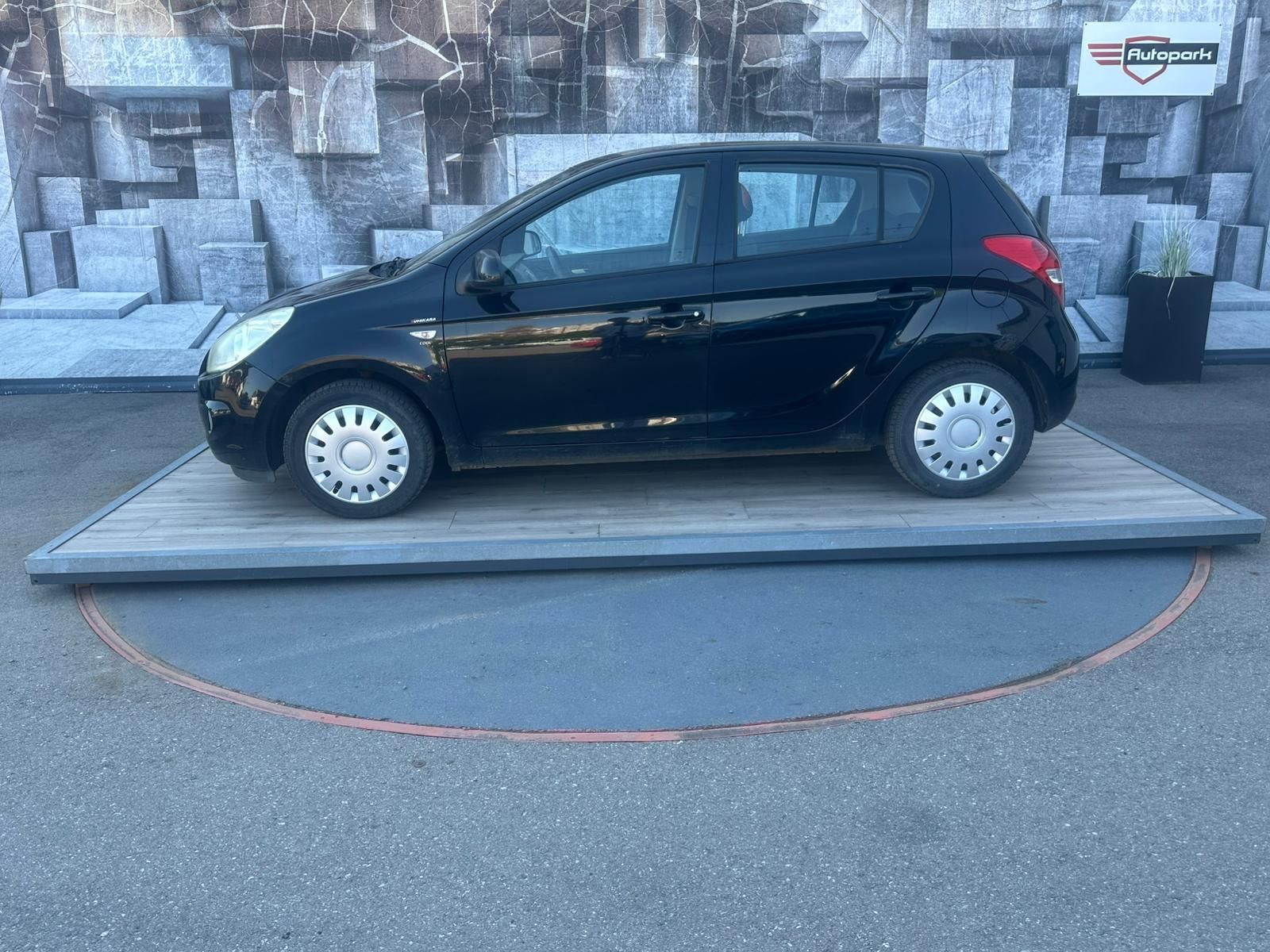Hyundai i20, 1.2i, 57KW - fotka 4