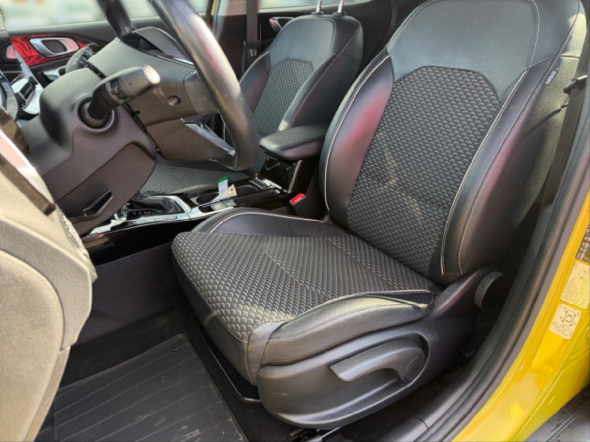 Kia XCee´d, 1,5 T-GDI Top AT - fotka 5