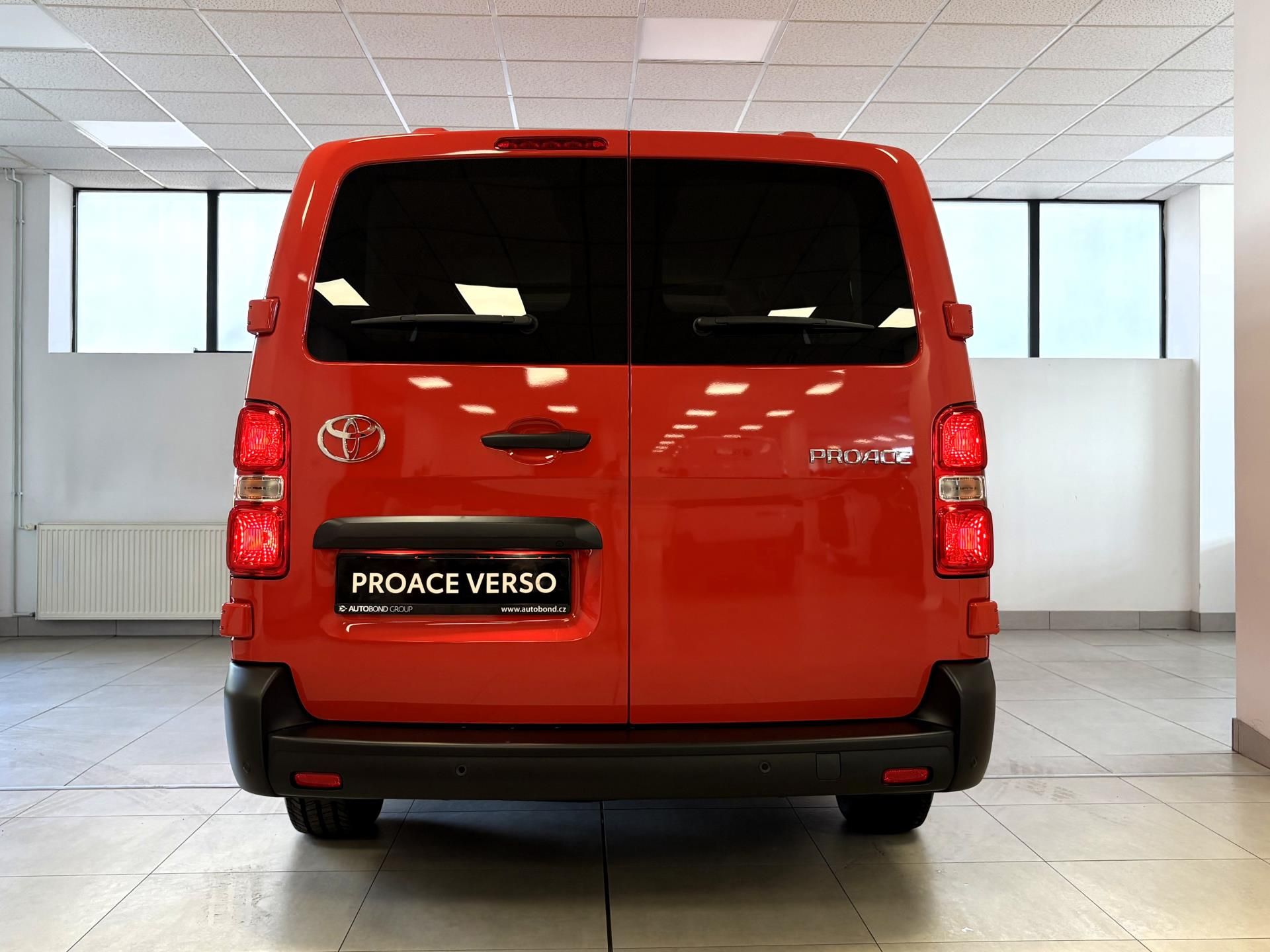 Toyota Proace Verso, 2.0 L Diesel, Combi 9S, 6,st p - fotka 5