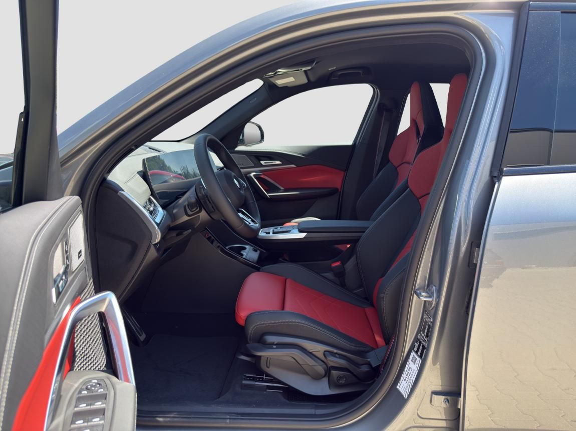 BMW X2, sDrive18d - fotka 2