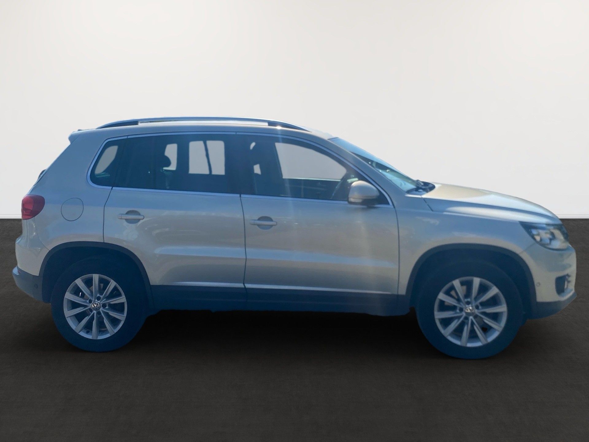 Volkswagen Tiguan, 2.0tdi 110kw, 4Motion, DSG, ČR - fotka 3