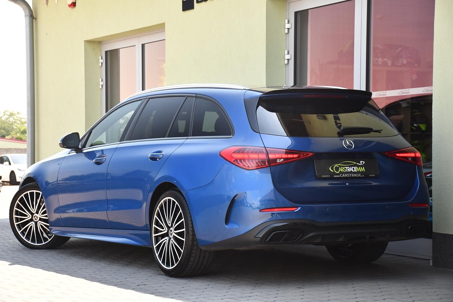 Mercedes-Benz Třídy C, 220D 4M AMG ČR - fotka 3