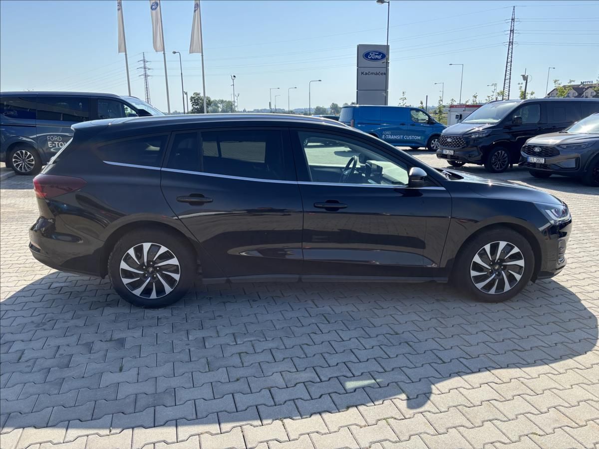Ford Focus, 1,0 EcoBoost  92kW Titanium AU - fotka 3