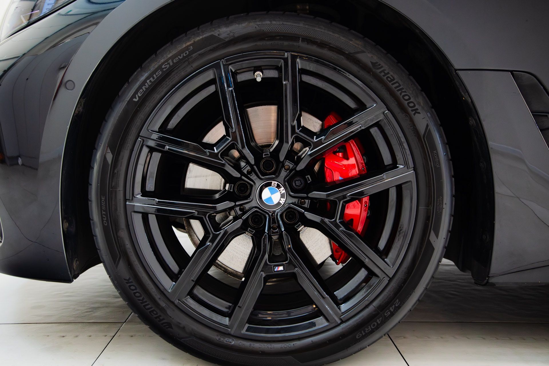 BMW Řada 4, M440i xDrive GC  M Sport Pro - fotka 4
