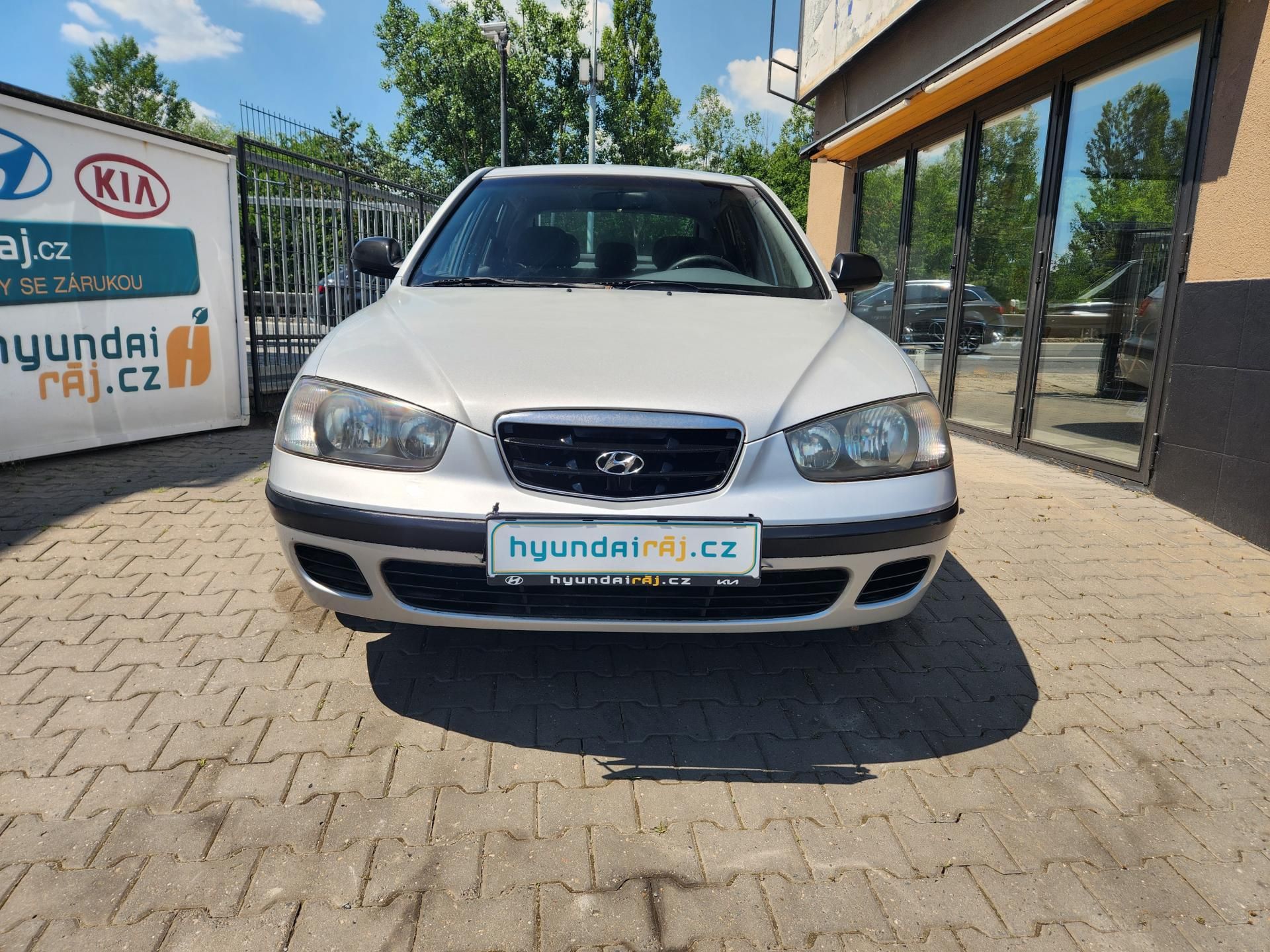 Hyundai Elantra, 1.6-ZACHOVALÝ STAV-NÍZKÉ KM - fotka 4