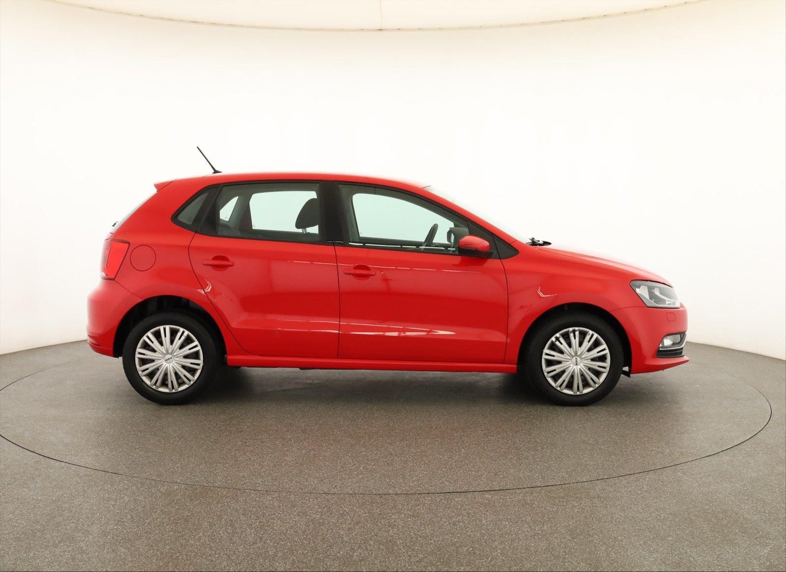Volkswagen Polo, 1.2 TSI, Automat, ČR,1.maj - fotka 6