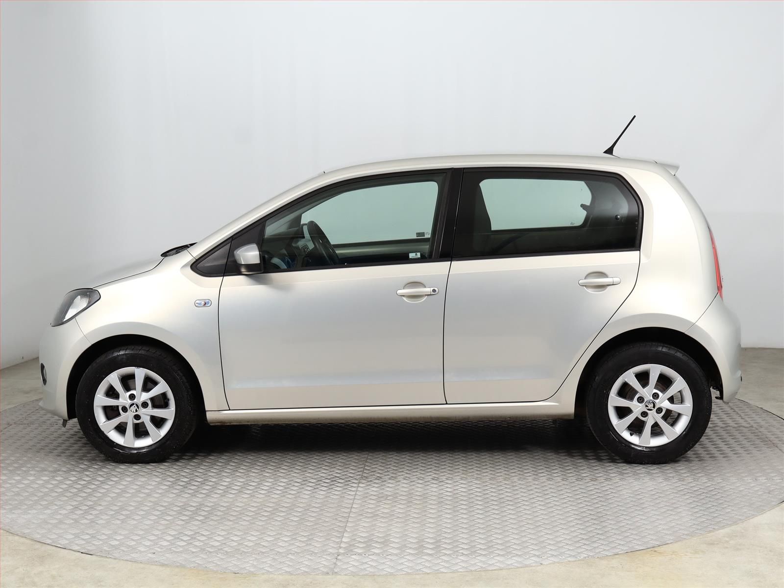 Škoda Citigo, 1.0 MPI, Automat, Klima - fotka 3
