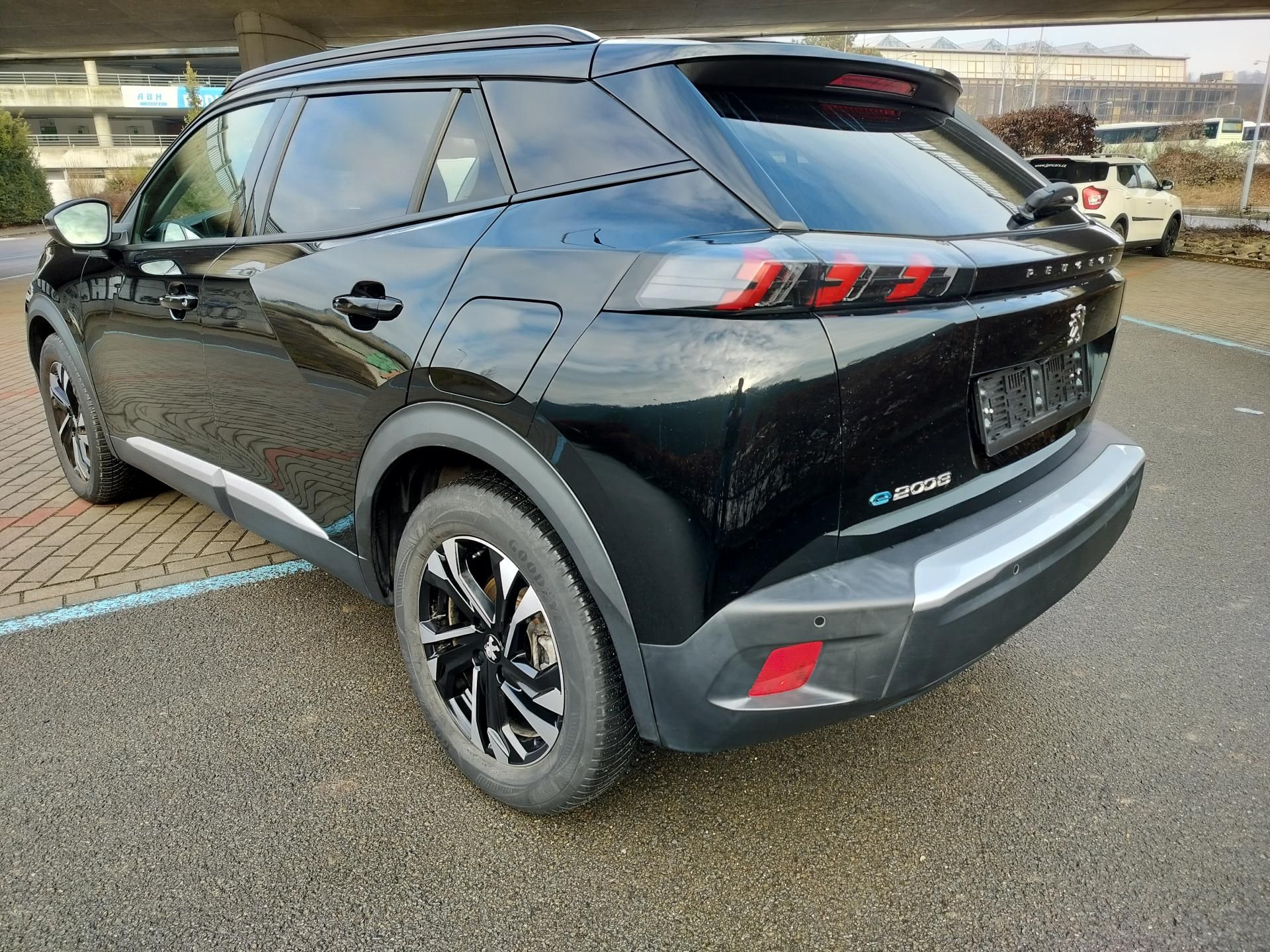 Peugeot 2008, e, navigace - fotka 5