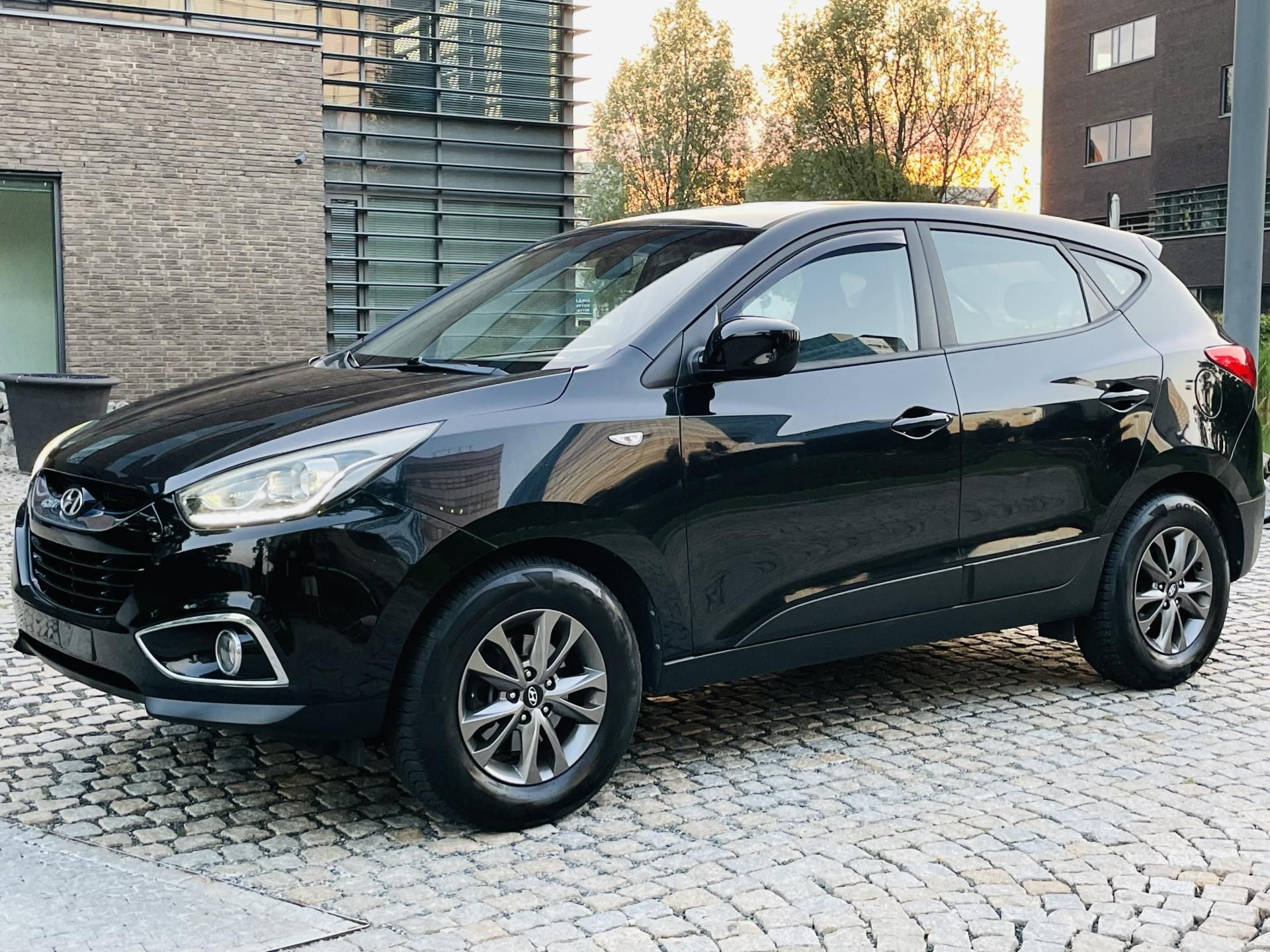 Hyundai ix35, 2.0i AUTOMAT VYHŘEV TAŽNÉ - fotka 6