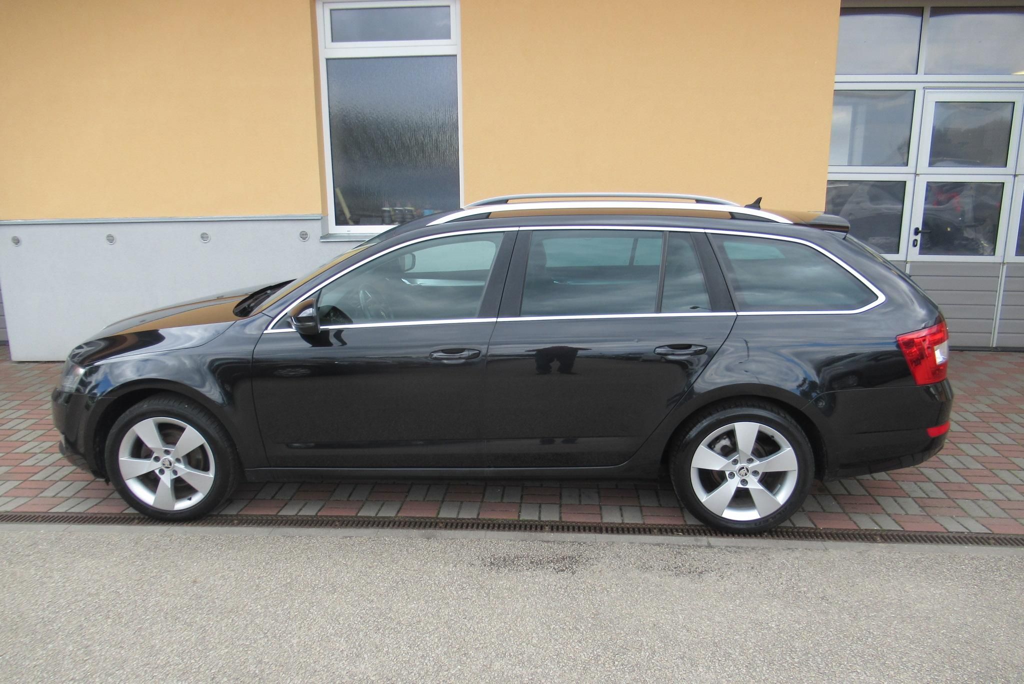 Škoda Octavia, 2.0 TDi AUT. KLIMA SADA KOL - fotka 6