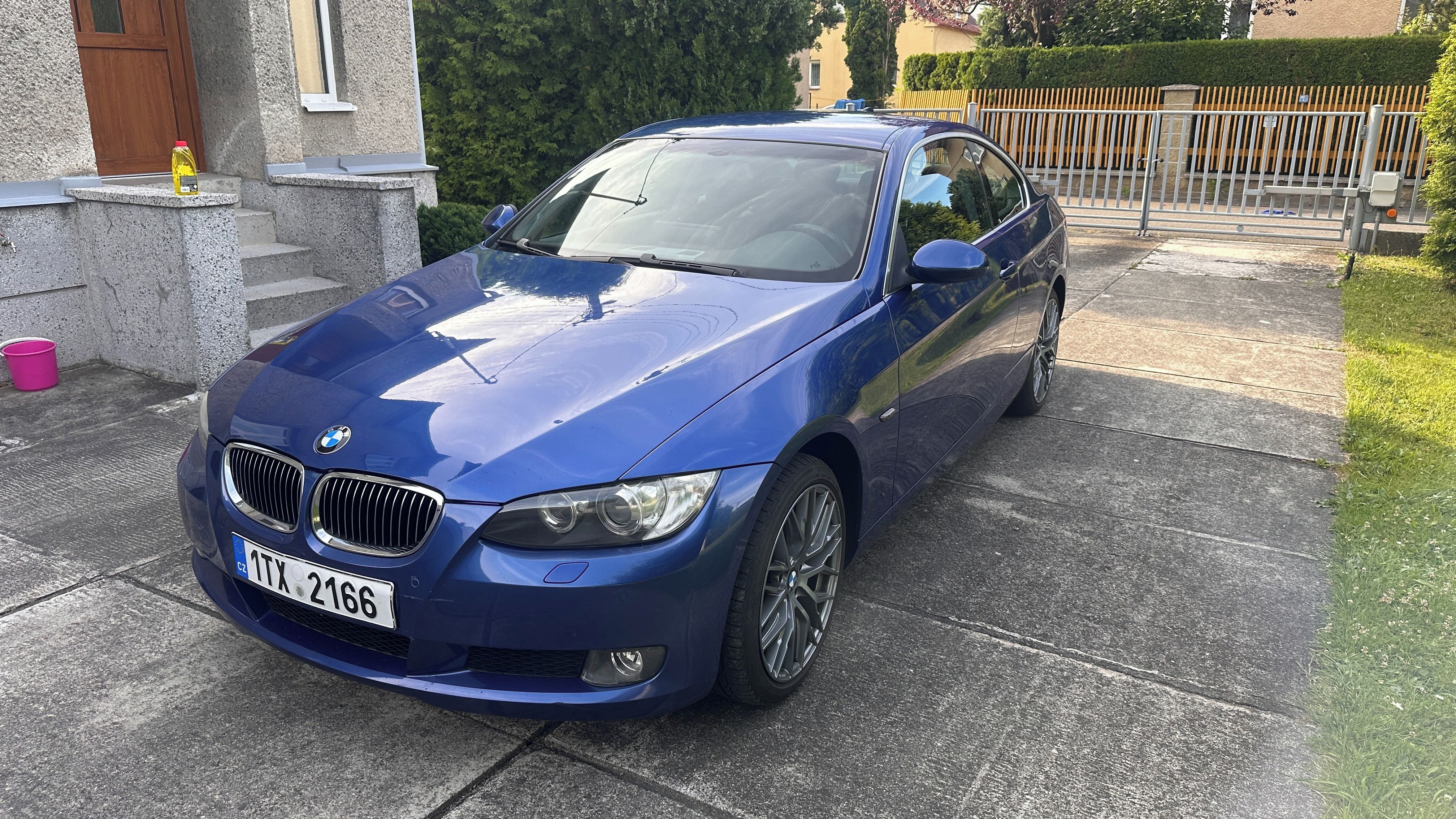 BMW Řada 3, BMW E92 325xi 160kW manual - fotka 2