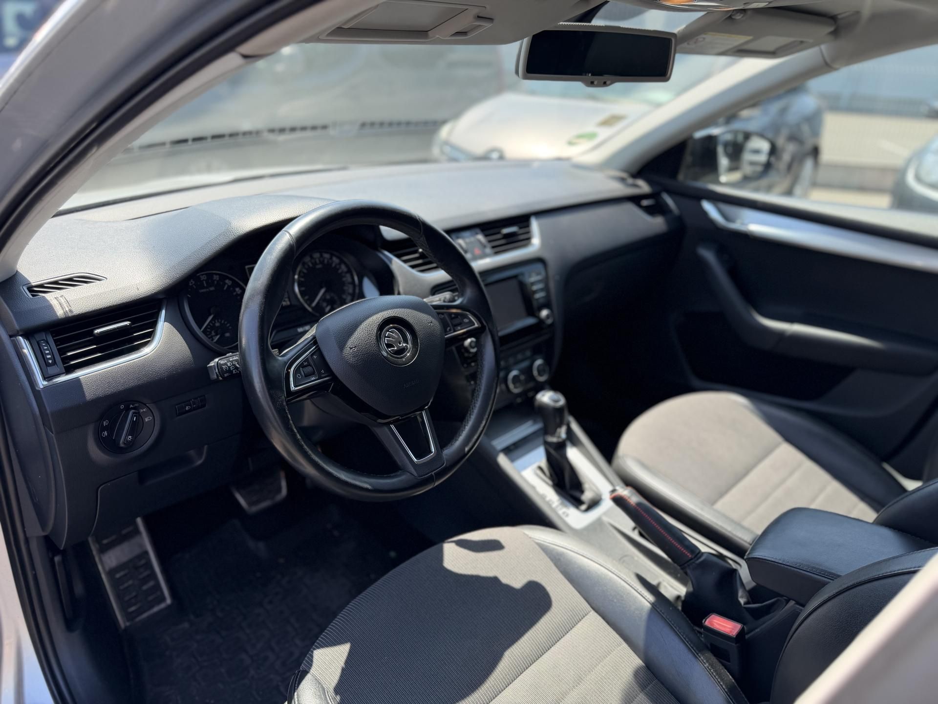 Škoda Octavia, 2.0 TDI, 110kw, DSG - fotka 5