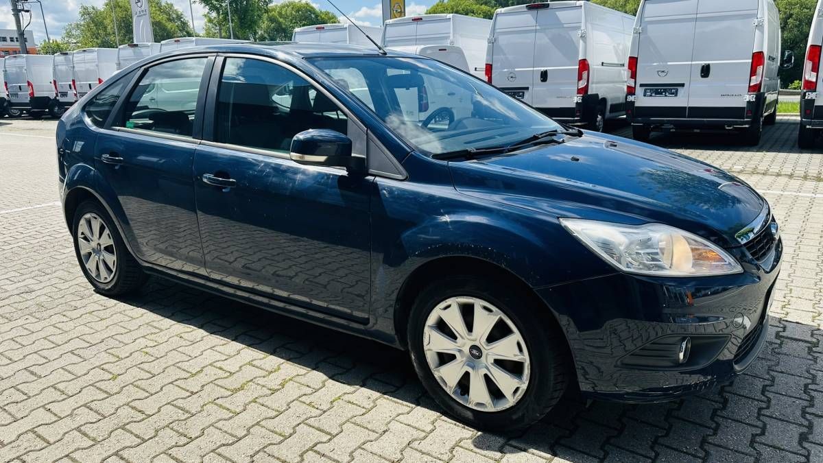 Ford Focus, 1,4 16V 59kW MT5/0216 - fotka 3