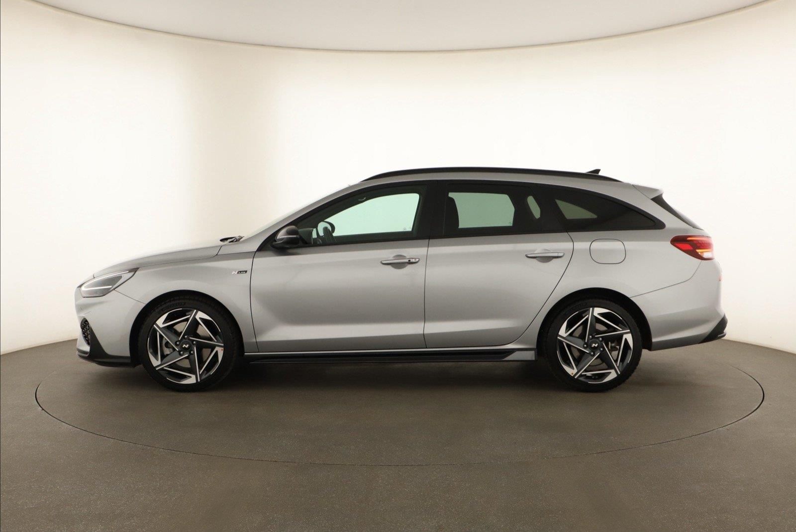 Hyundai i30, 1.5 T-GDI MHEV 48V, N-Line - fotka 3