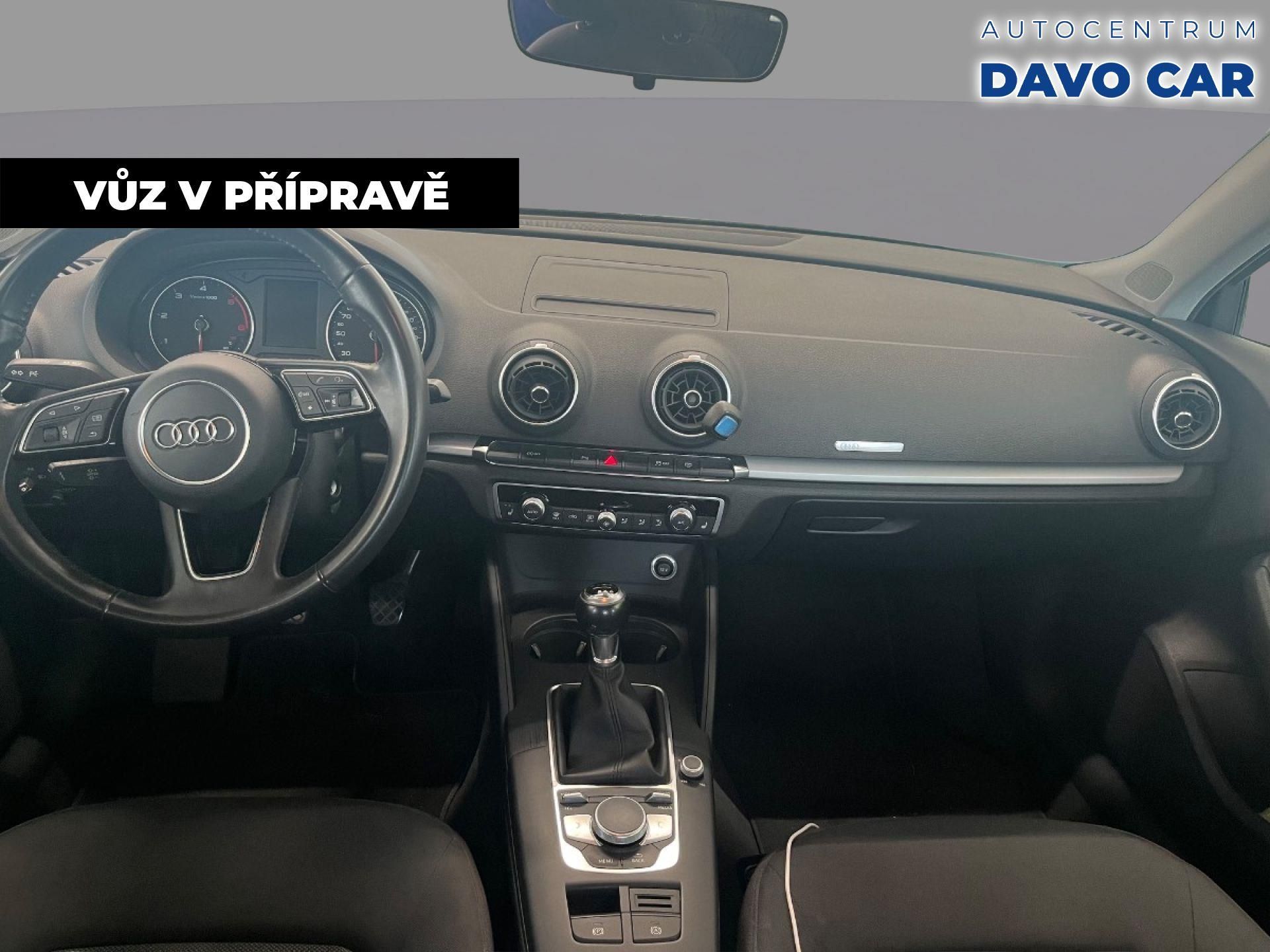 Audi A3, 1,6 TDI 85 kW Sportback CZ - fotka 5
