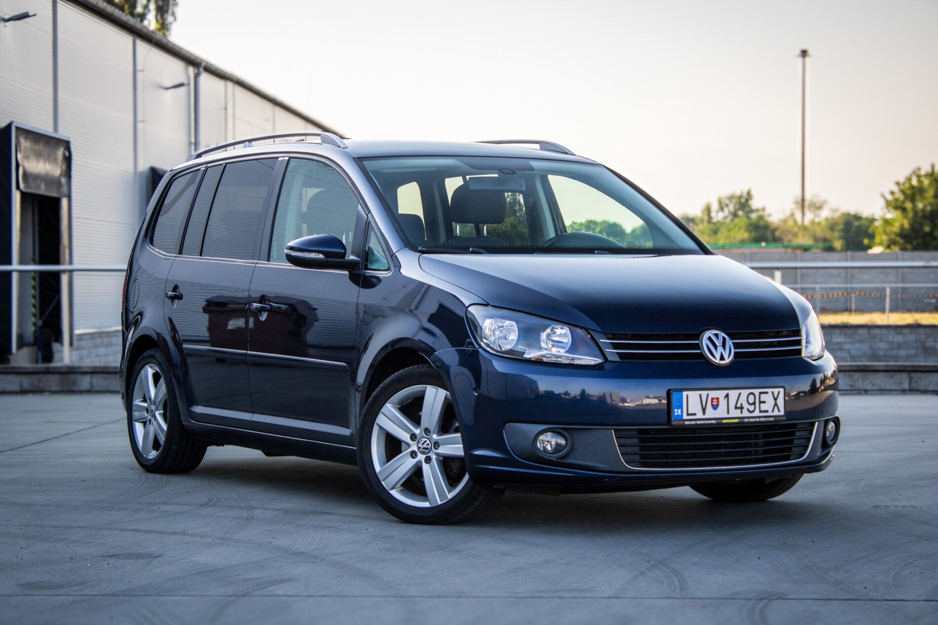 Volkswagen Touran - fotka 3